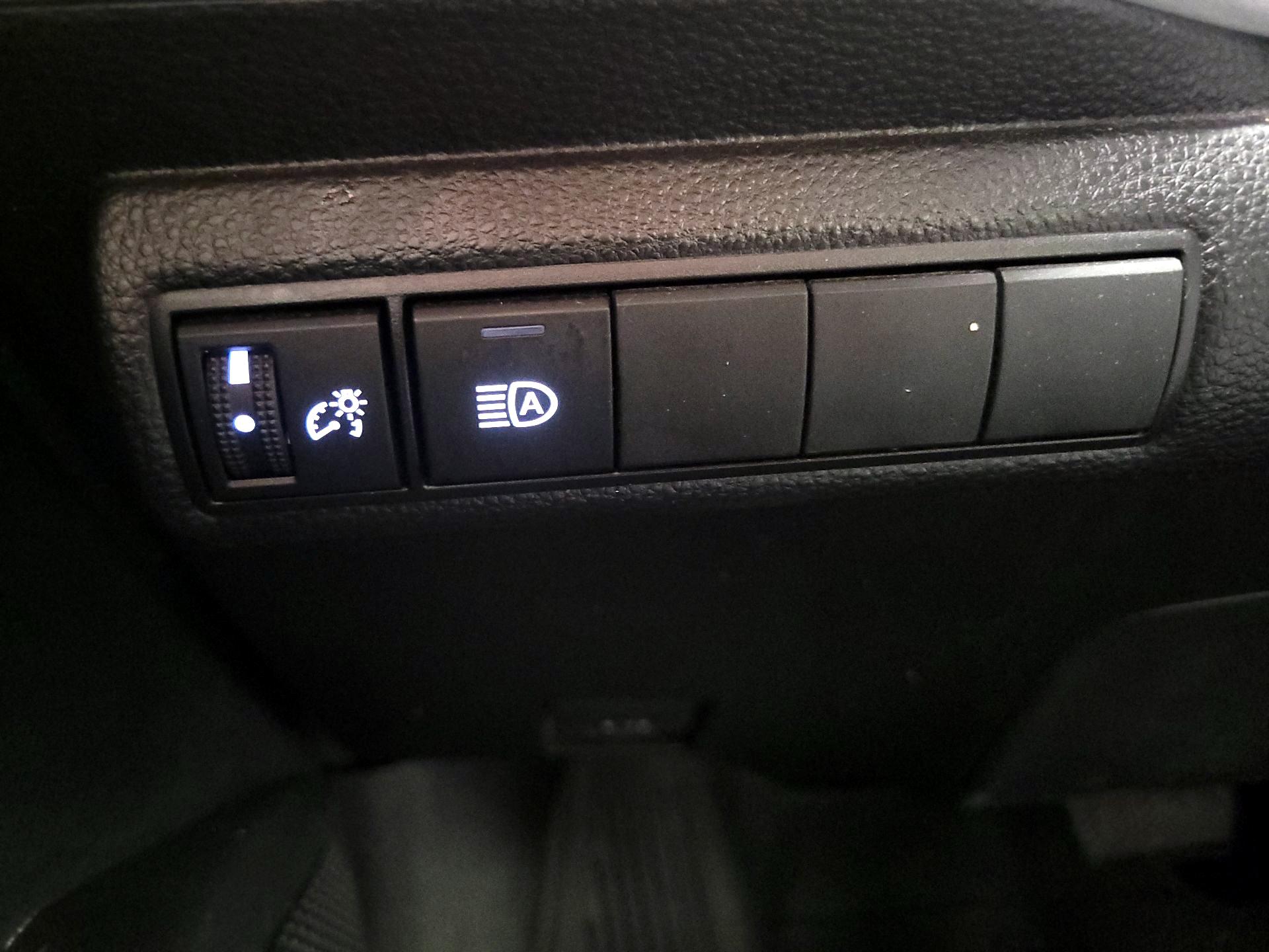 Thumbnail: 2023 Toyota Corolla - 13