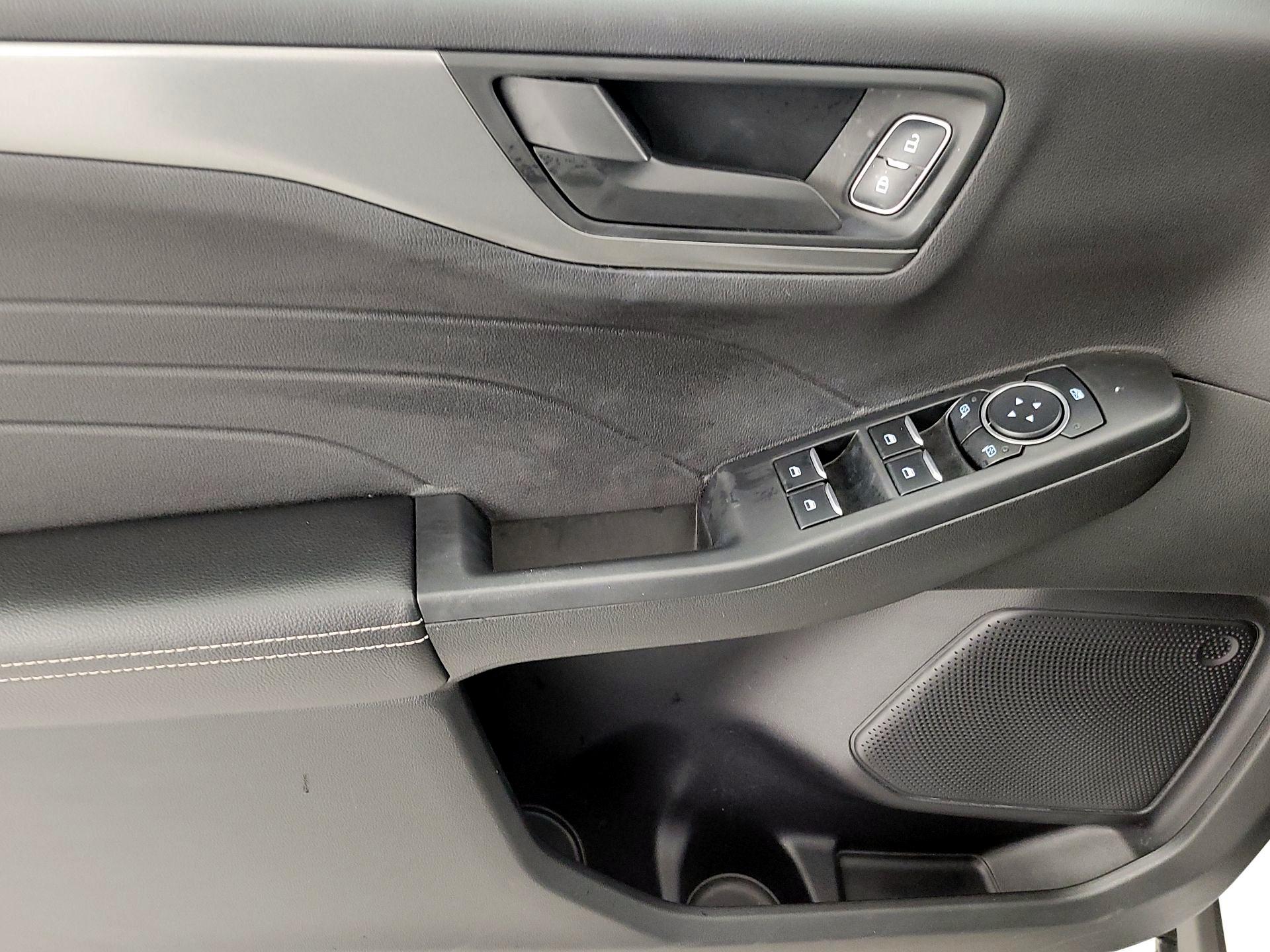 Thumbnail: 2023 Ford Escape - 12