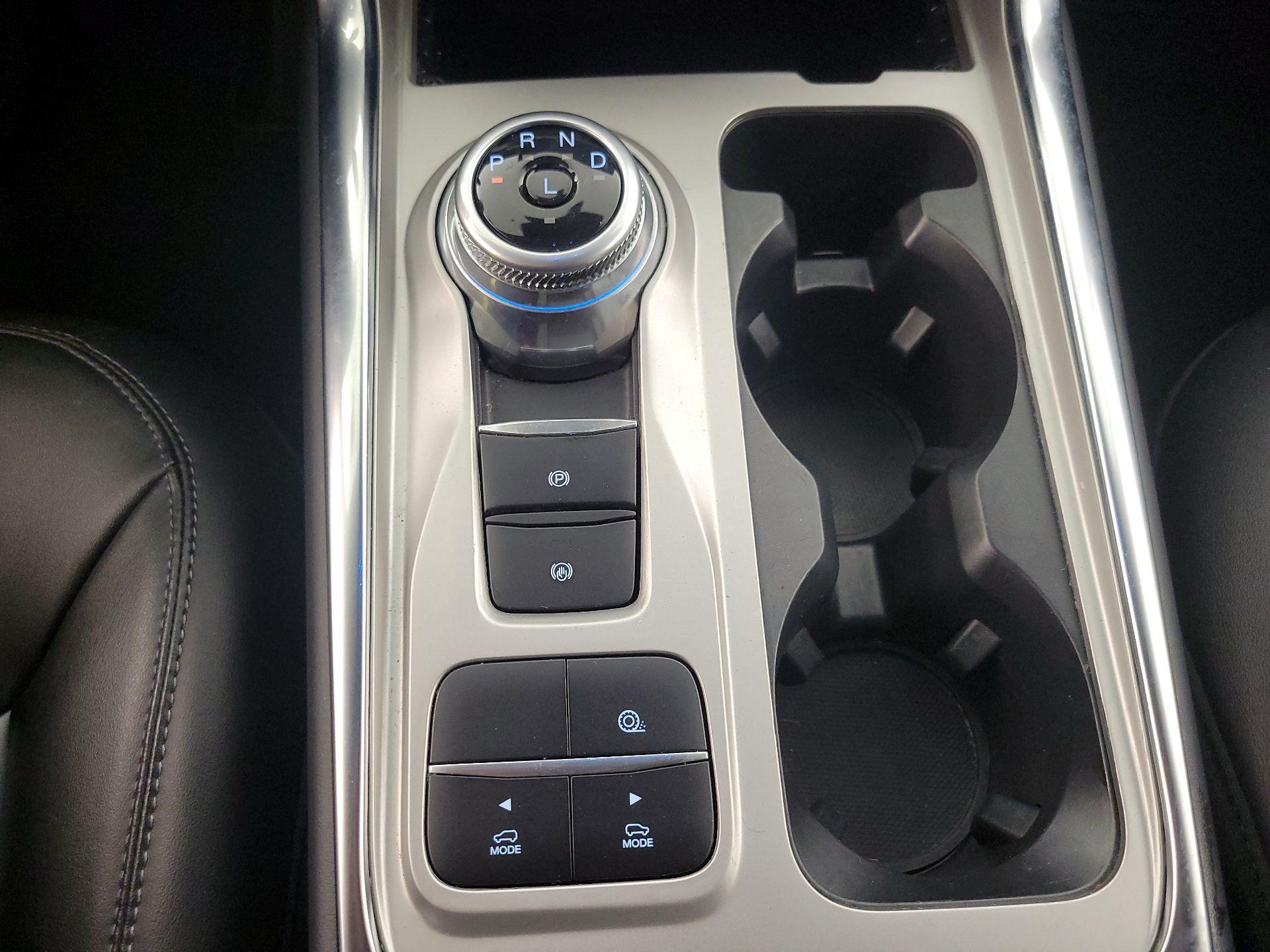 Thumbnail: 2022 Ford Explorer - 17