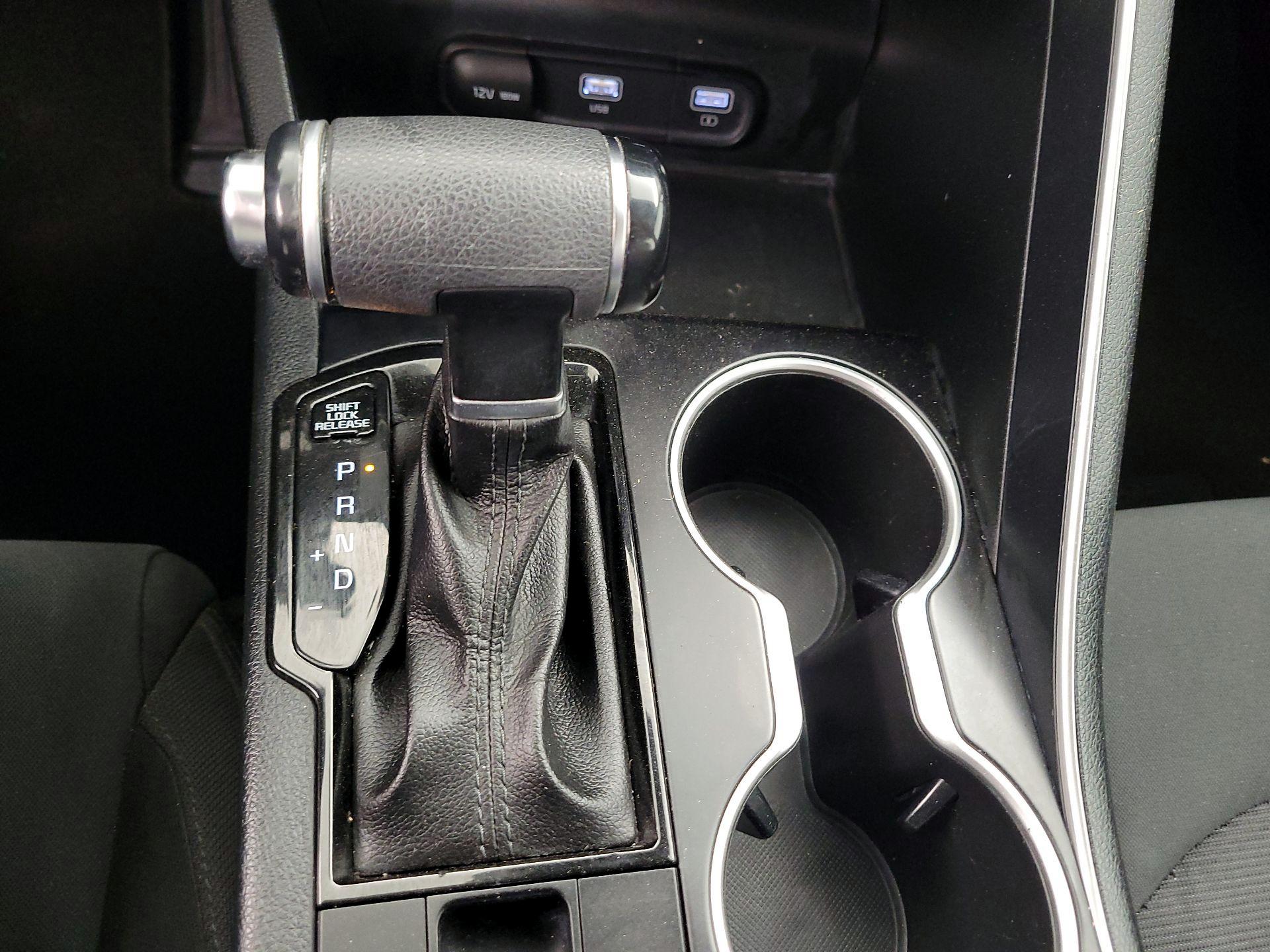 Thumbnail: 2022 Kia K5 - 17