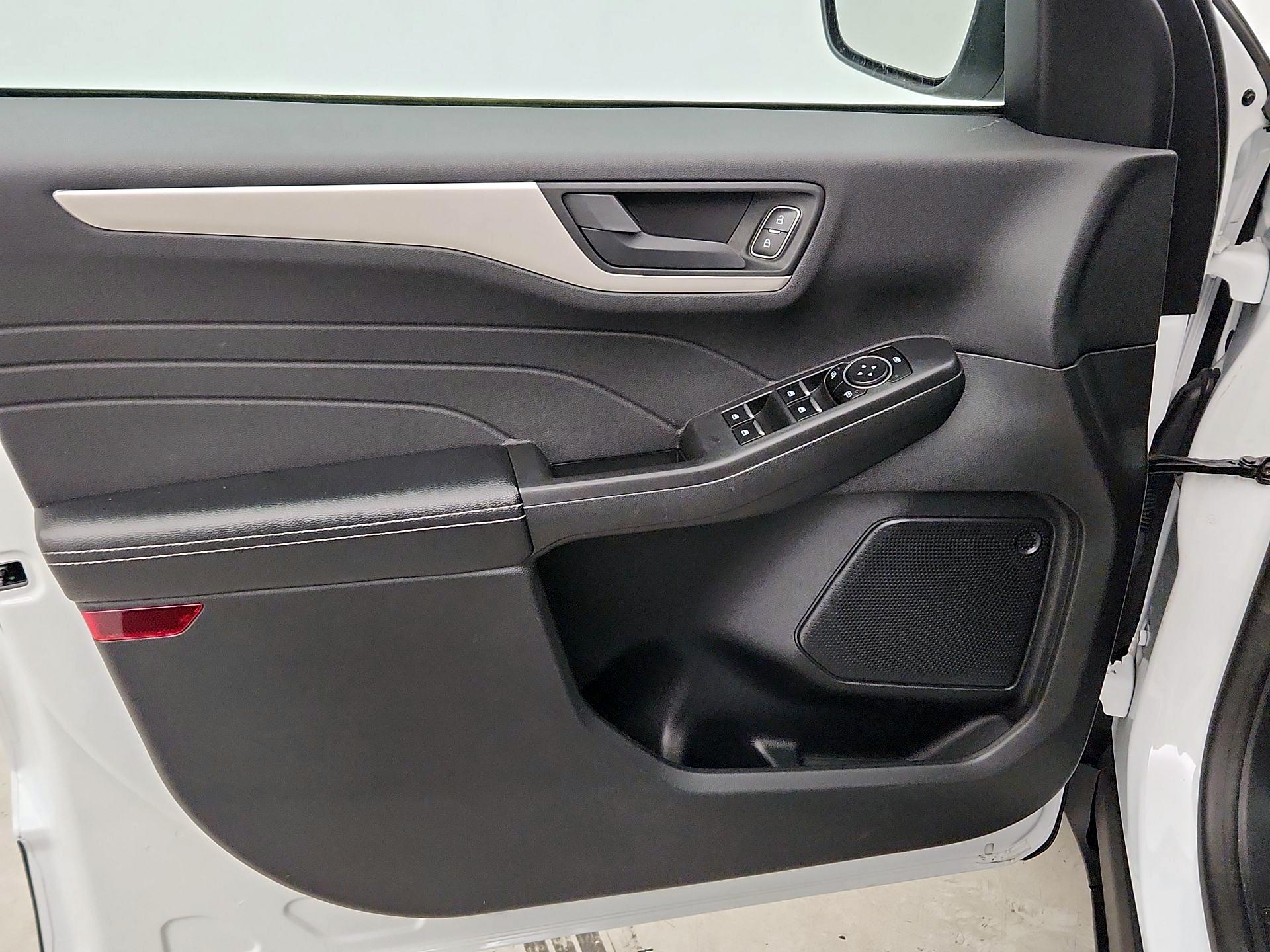 Thumbnail: 2022 Ford Escape - 12