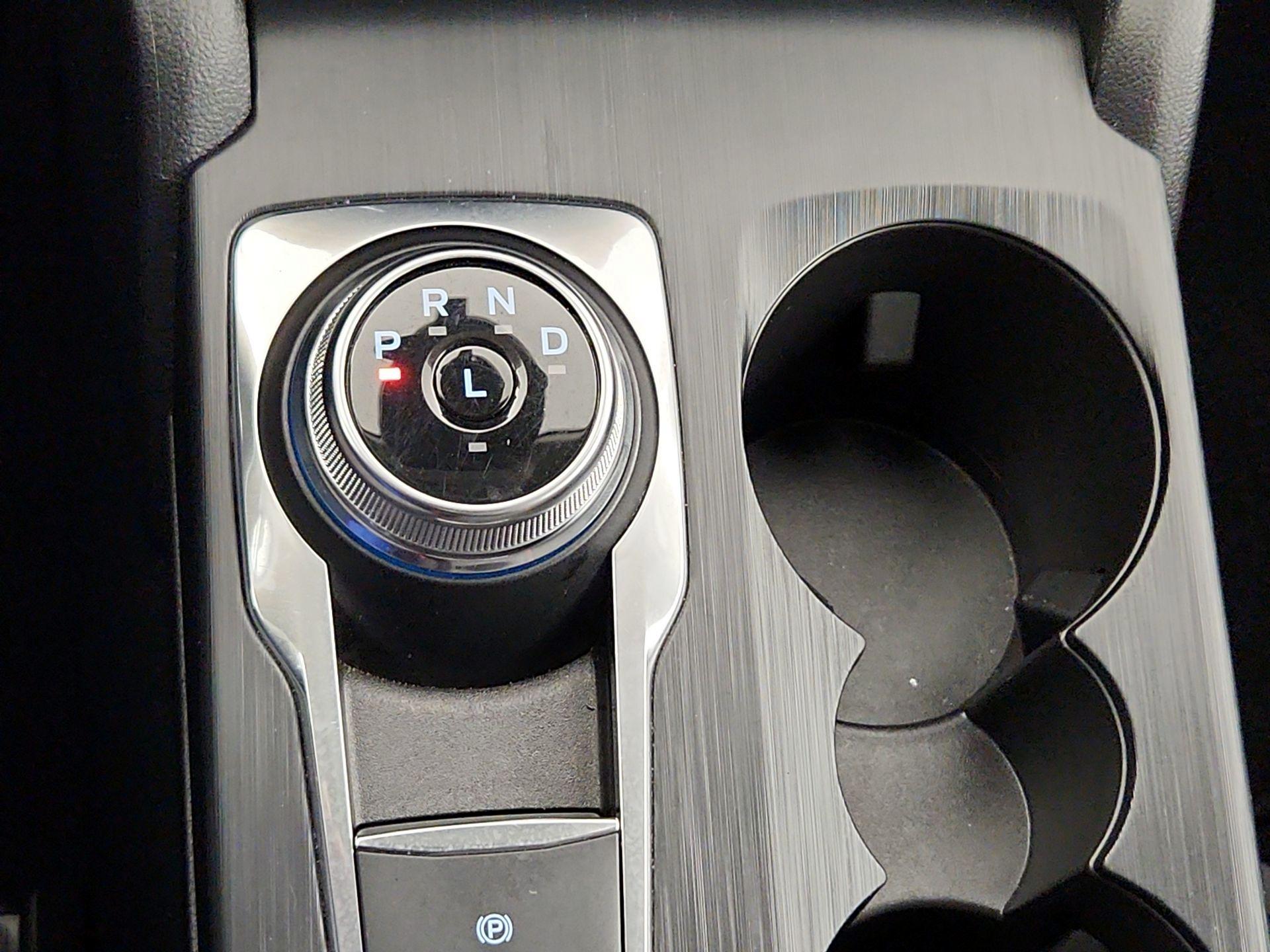 Thumbnail: 2022 Ford Escape - 18