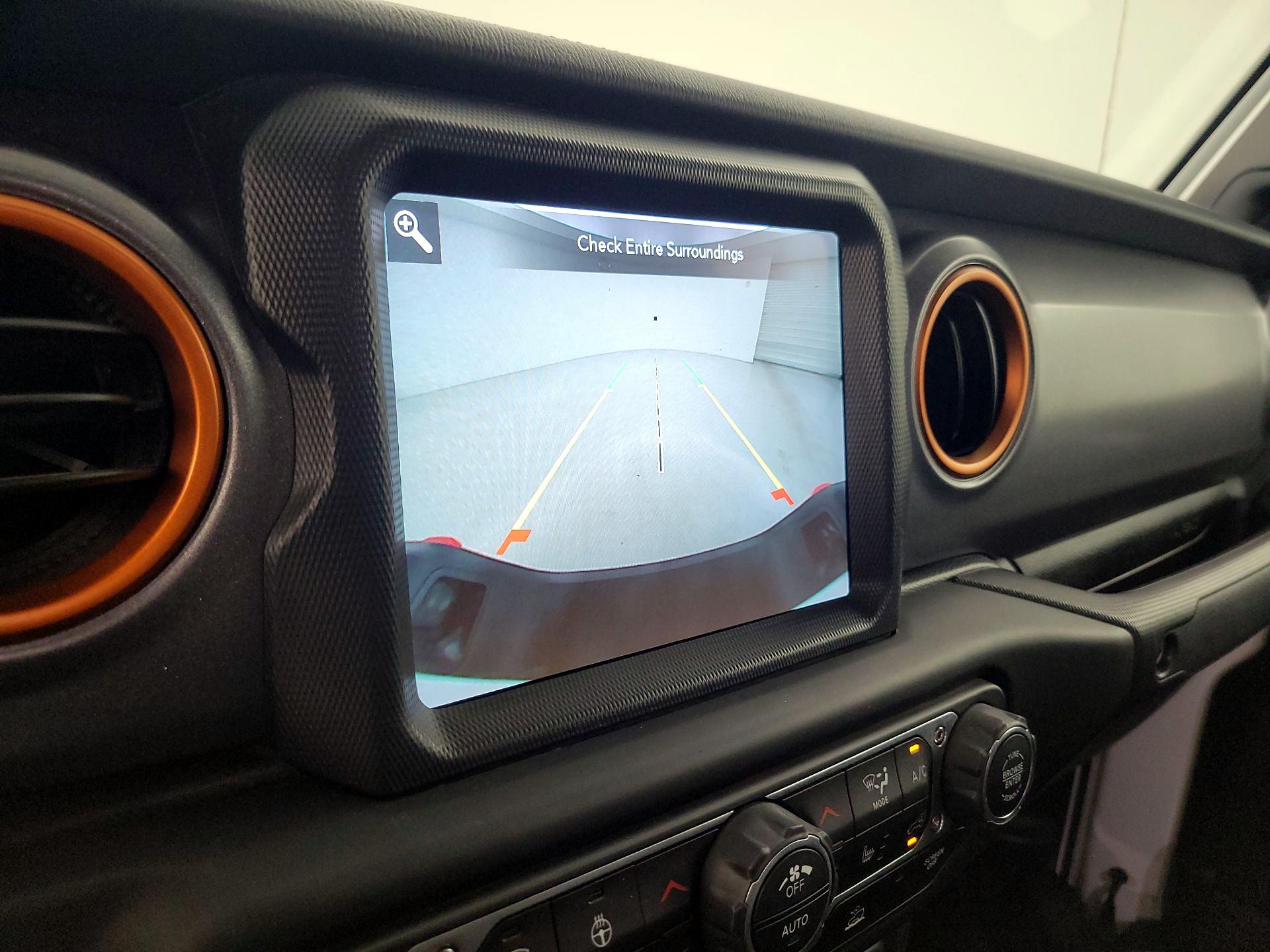 Thumbnail: 2021 Jeep Gladiator - 15