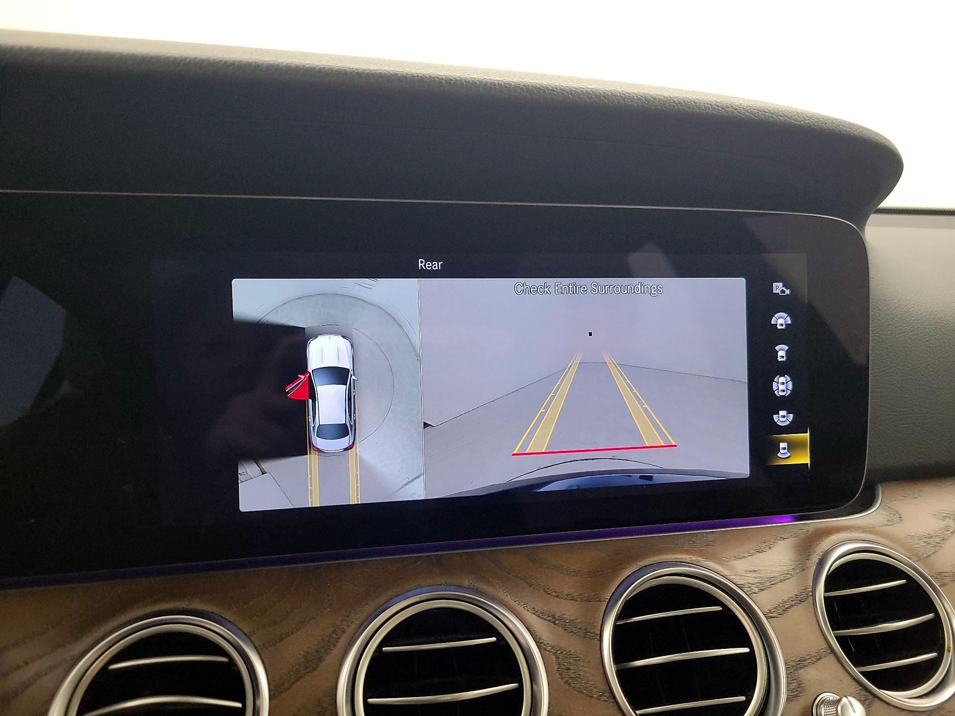 Thumbnail: 2021 Mercedes-Benz E-Class - 15