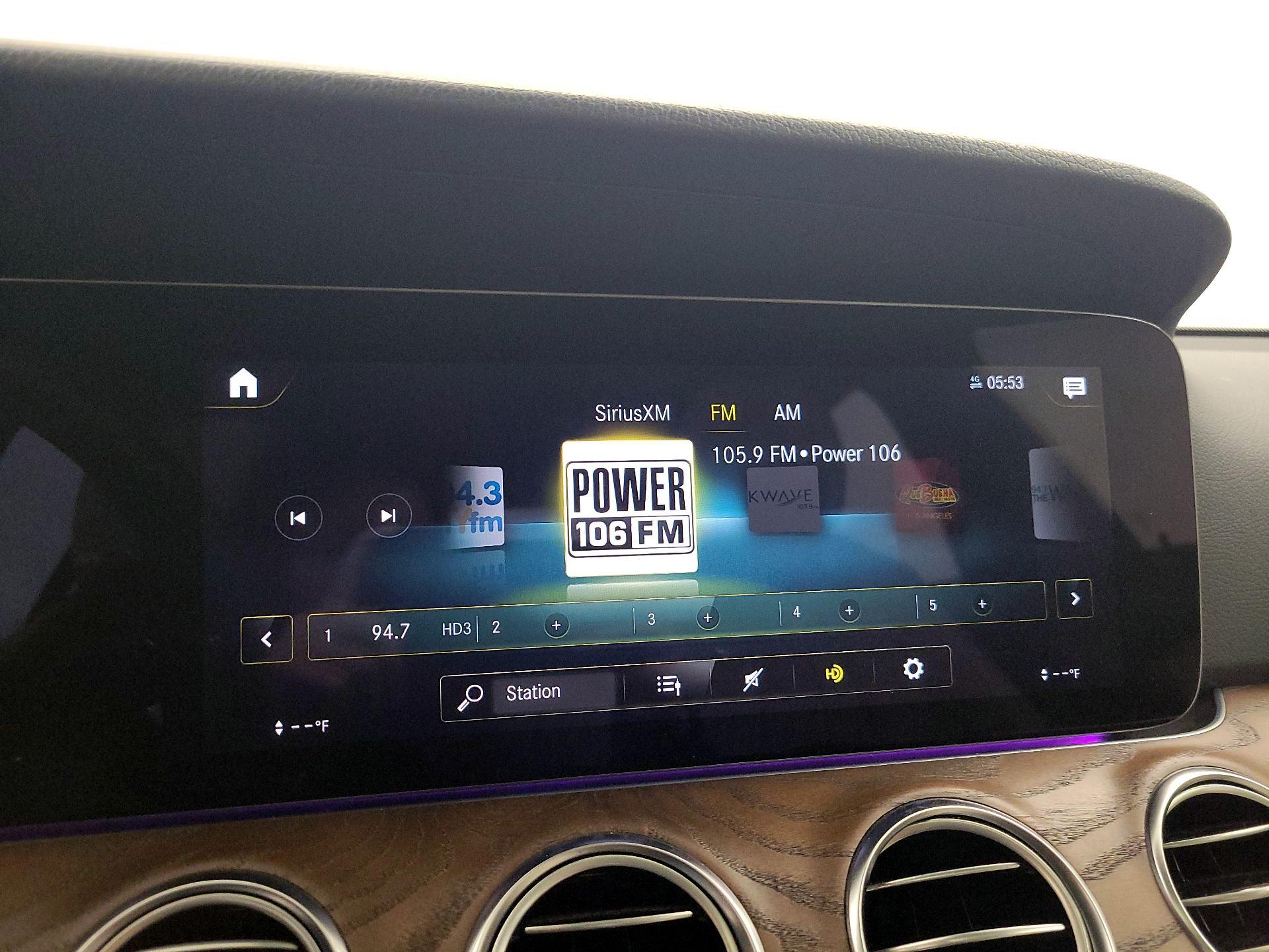 Thumbnail: 2021 Mercedes-Benz E-Class - 16