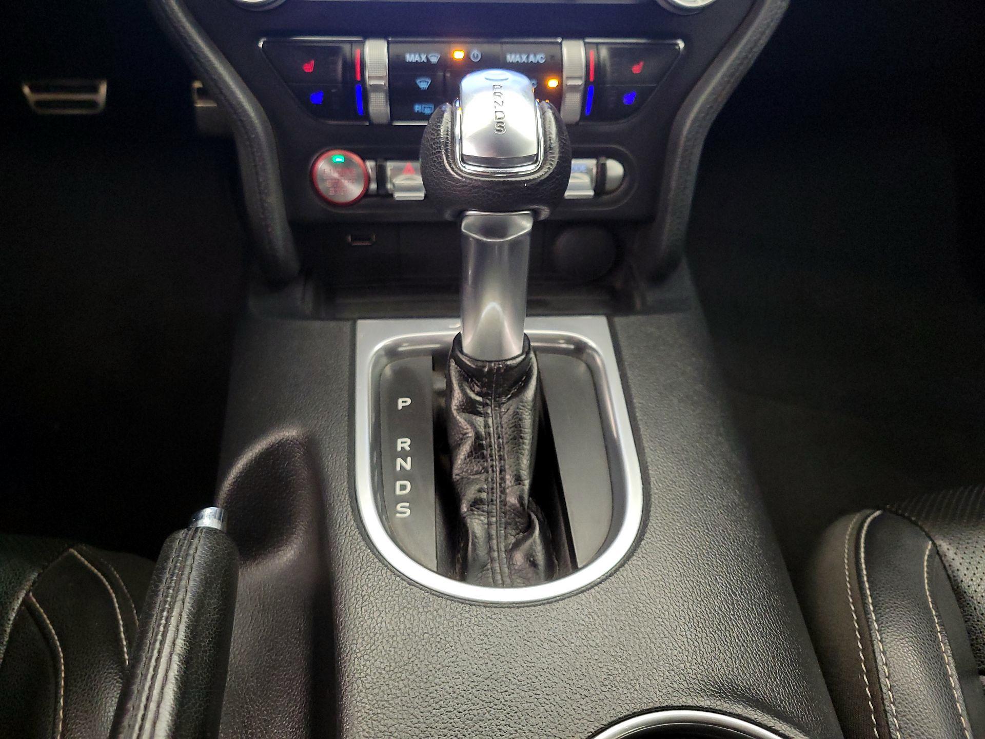 Thumbnail: 2022 Ford Mustang - 17