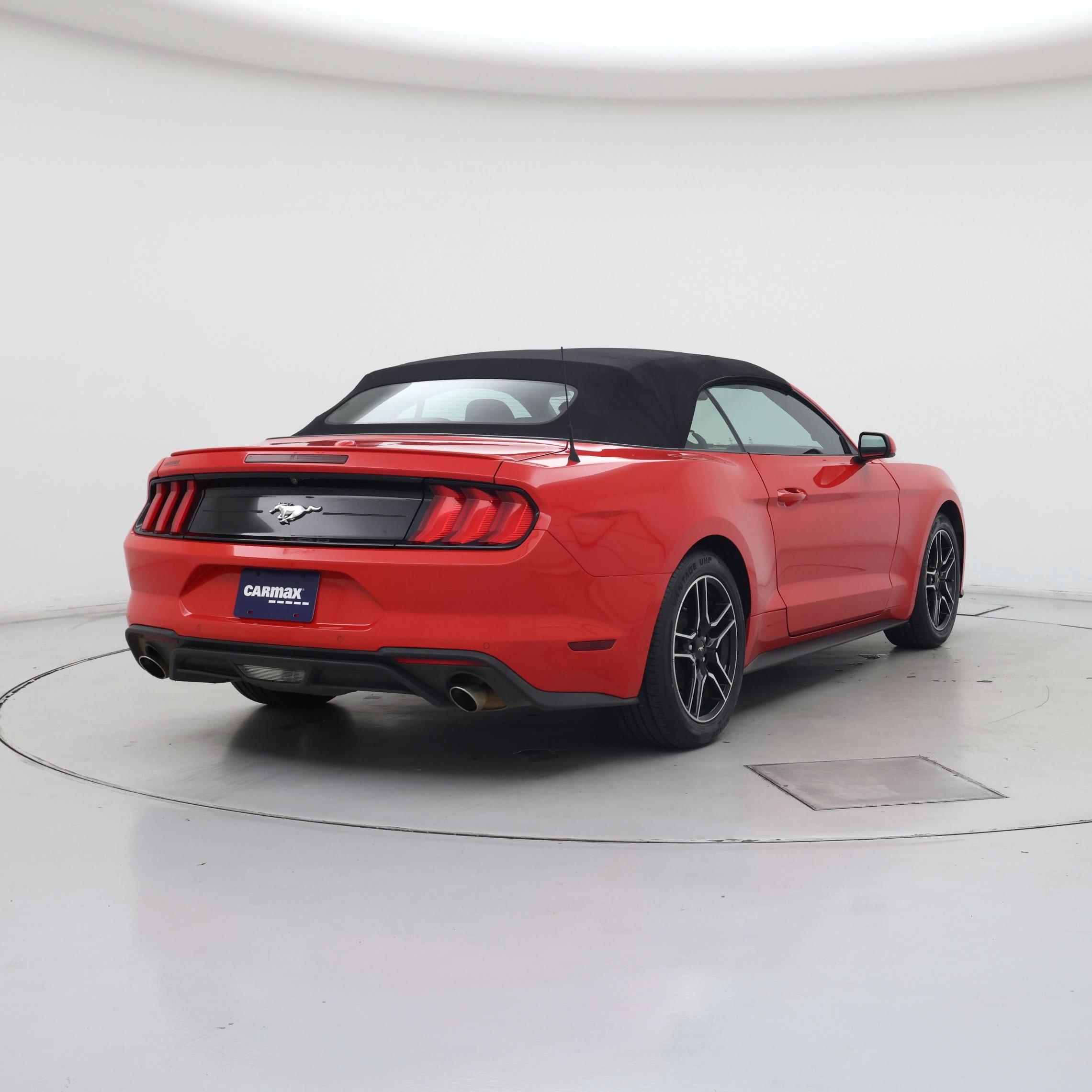 Thumbnail: 2022 Ford Mustang - 8