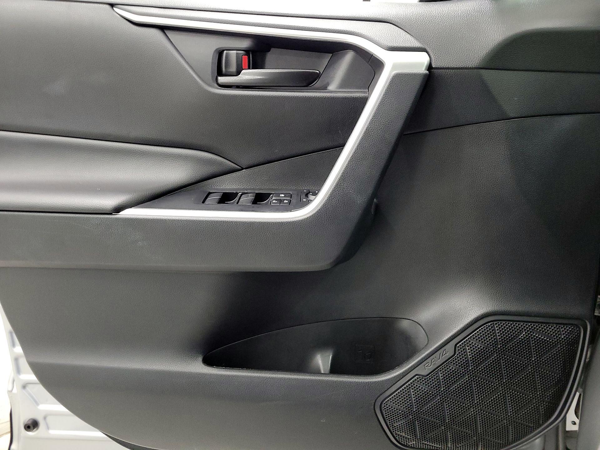 Thumbnail: 2024 Toyota RAV4 - 12