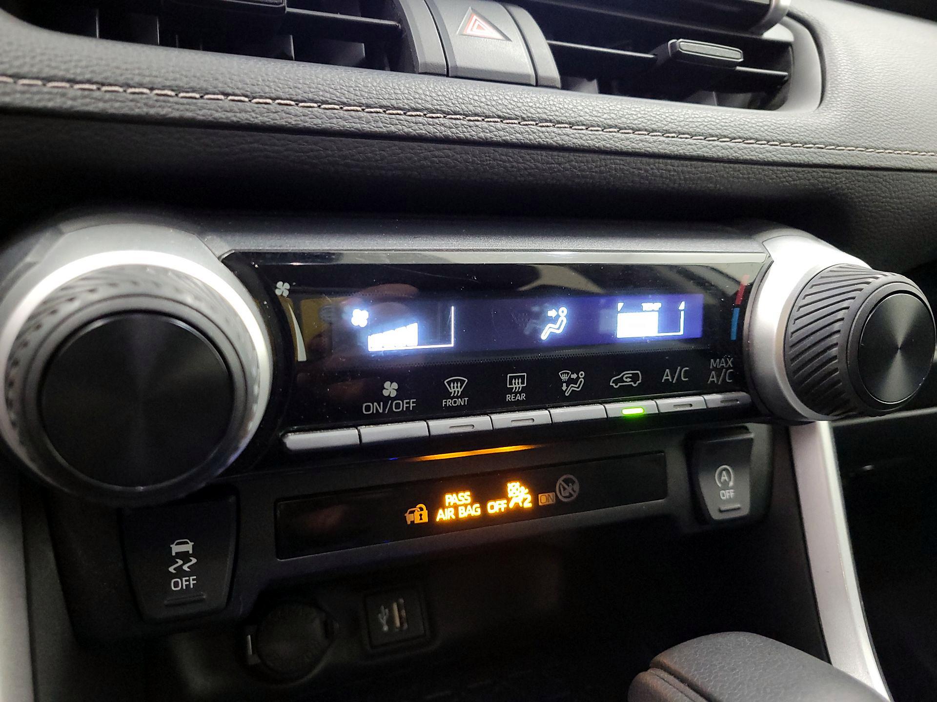 Thumbnail: 2024 Toyota RAV4 - 16