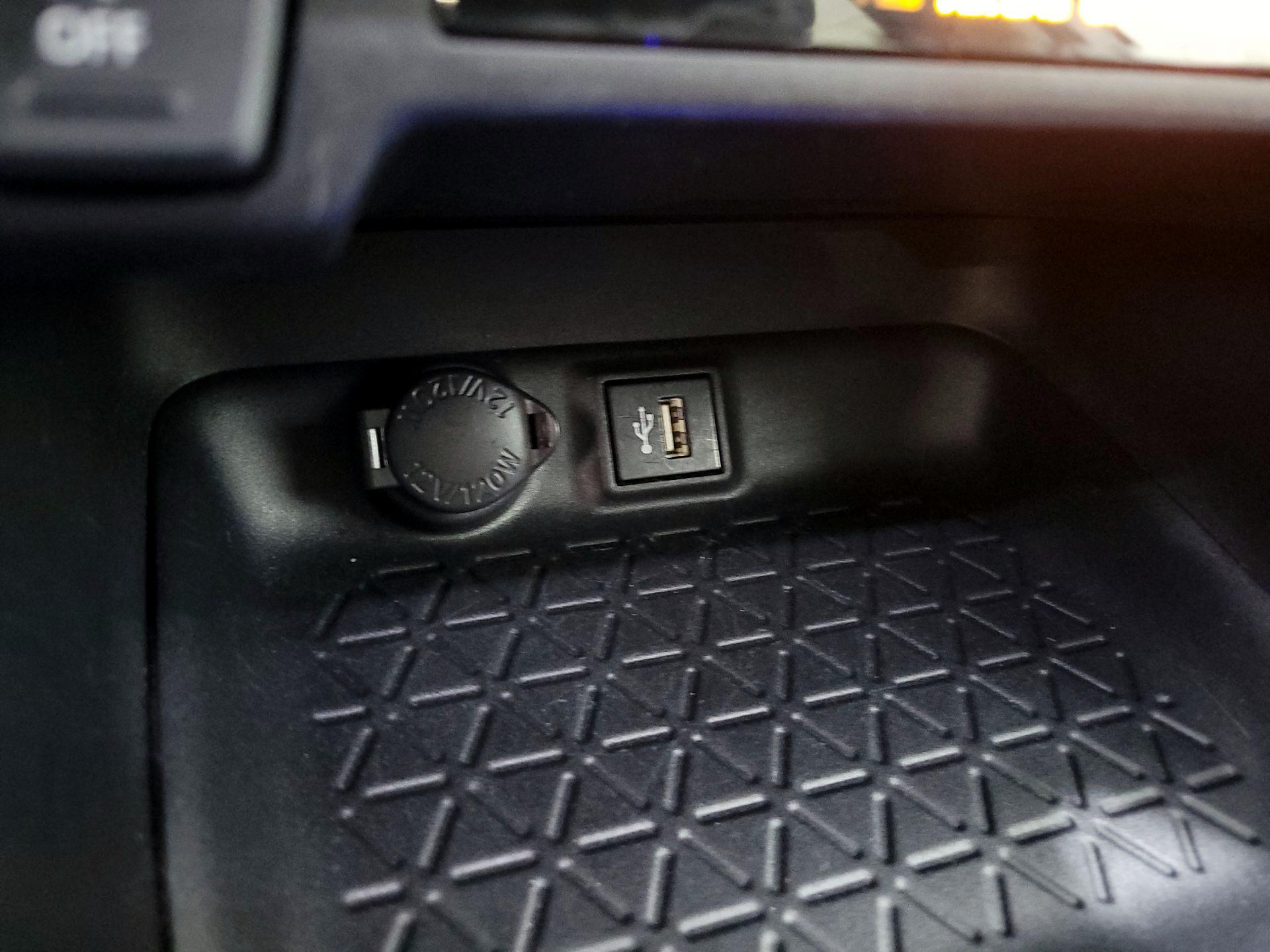 Thumbnail: 2024 Toyota RAV4 - 18