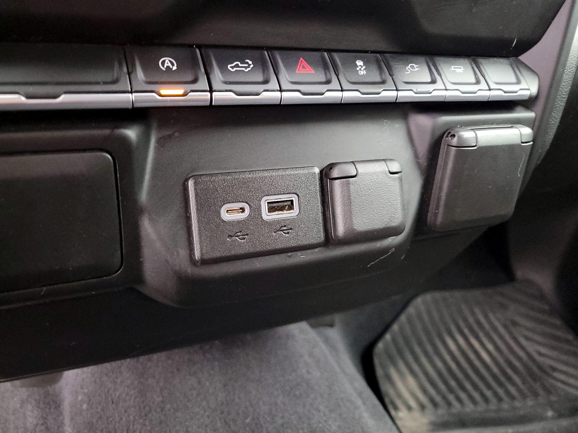 Thumbnail: 2022 Chevrolet Silverado 1500 - 18