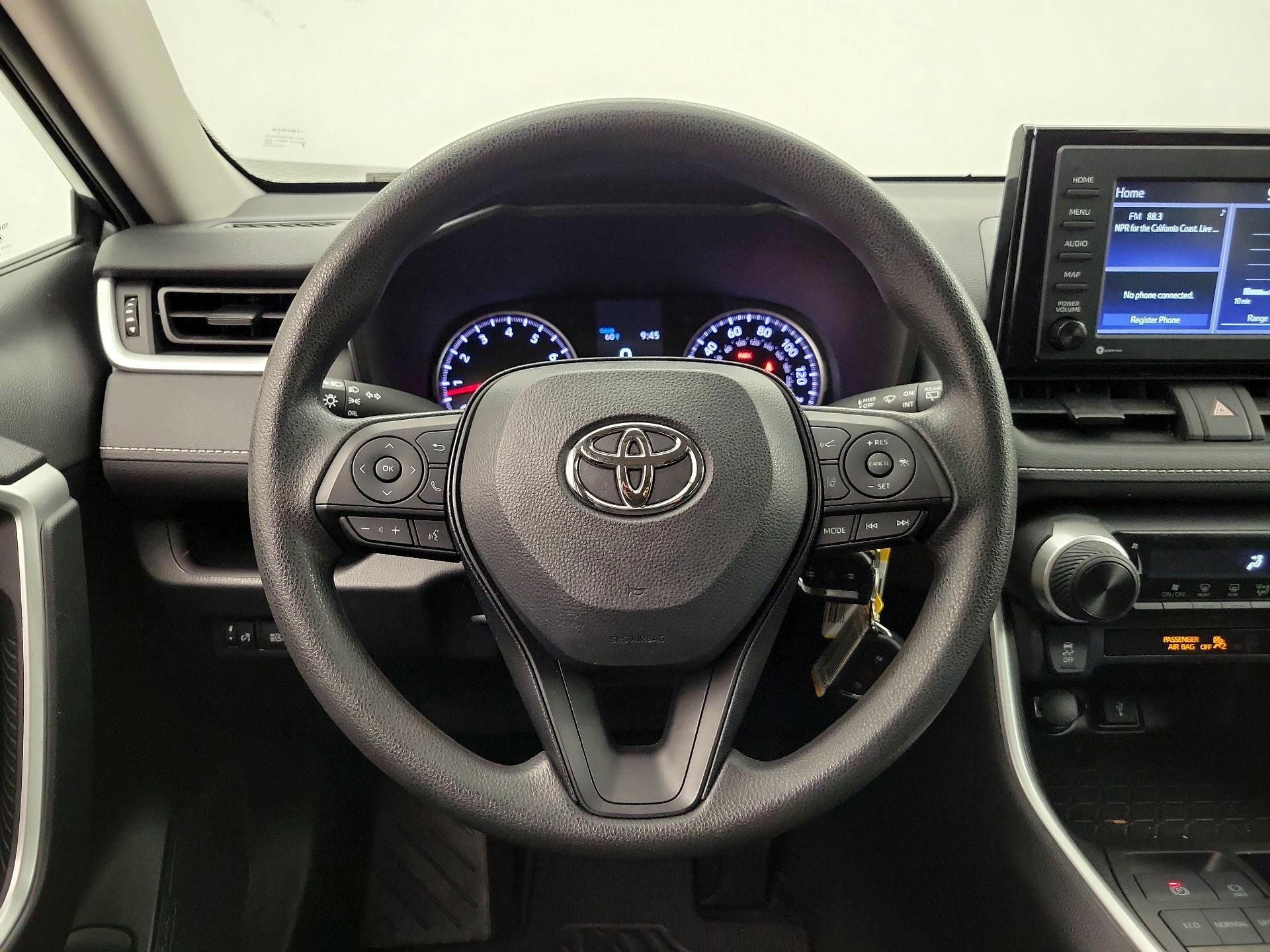 Thumbnail: 2022 Toyota RAV4 - 10