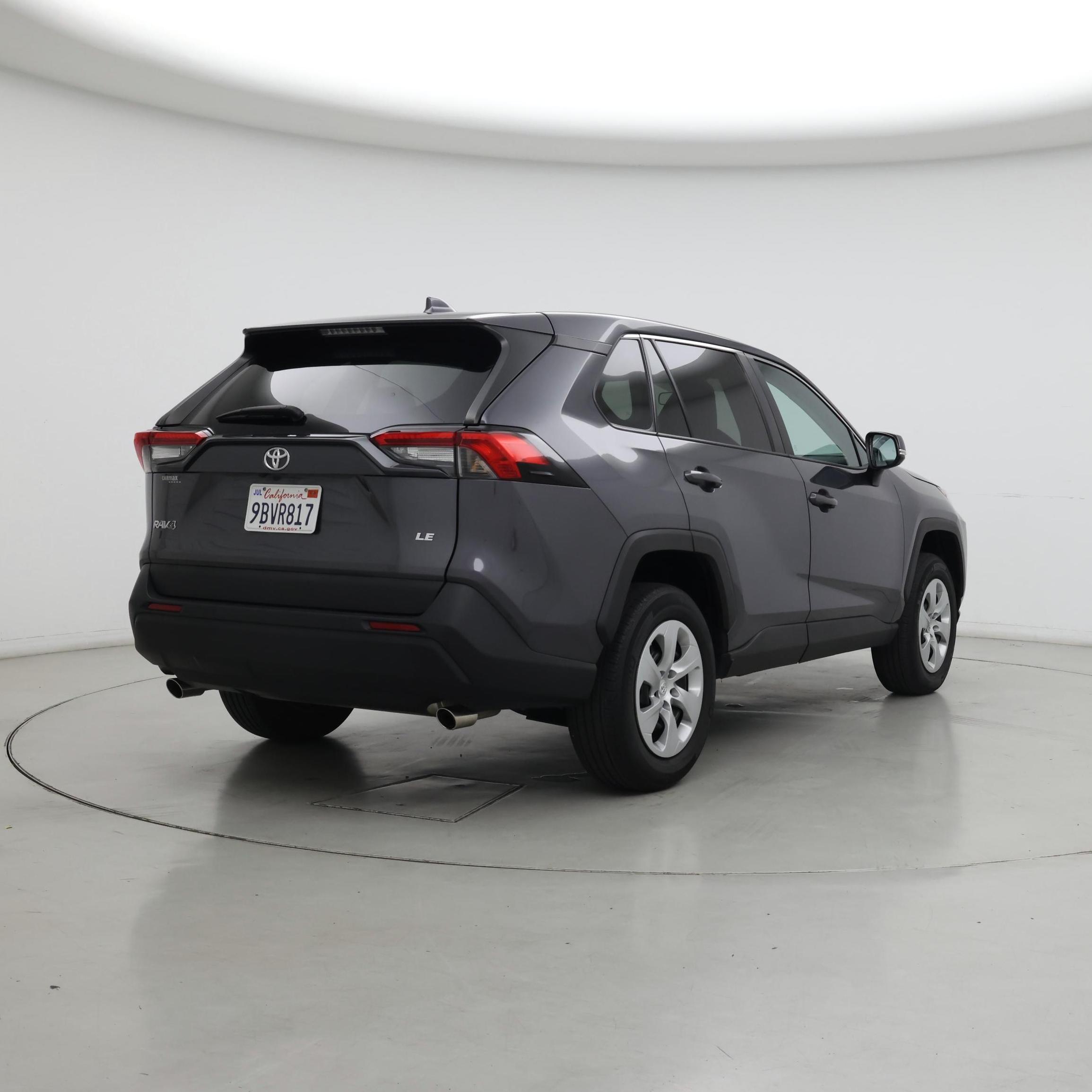 Thumbnail: 2022 Toyota RAV4 - 8