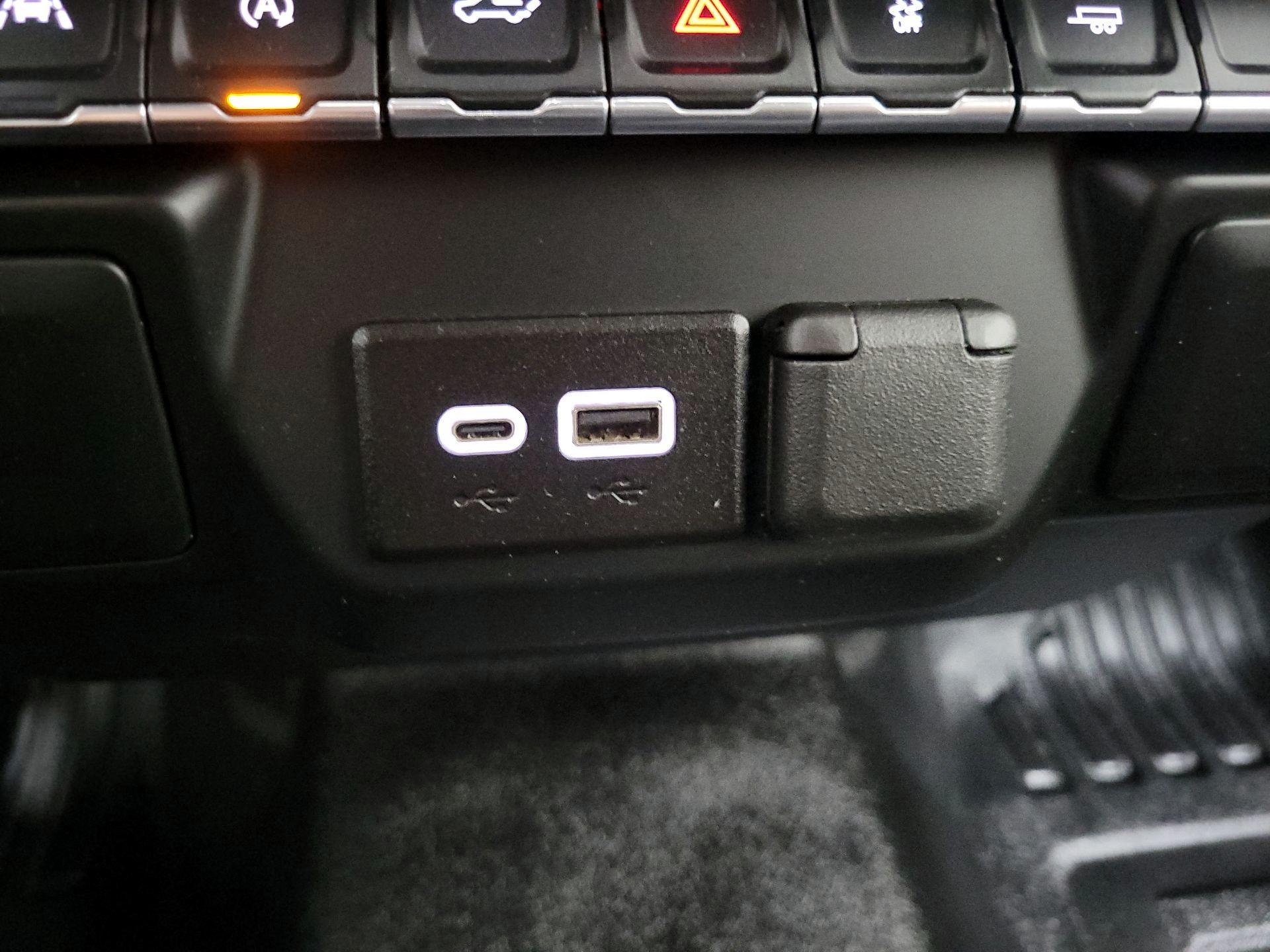 Thumbnail: 2024 Chevrolet Silverado 1500 - 18