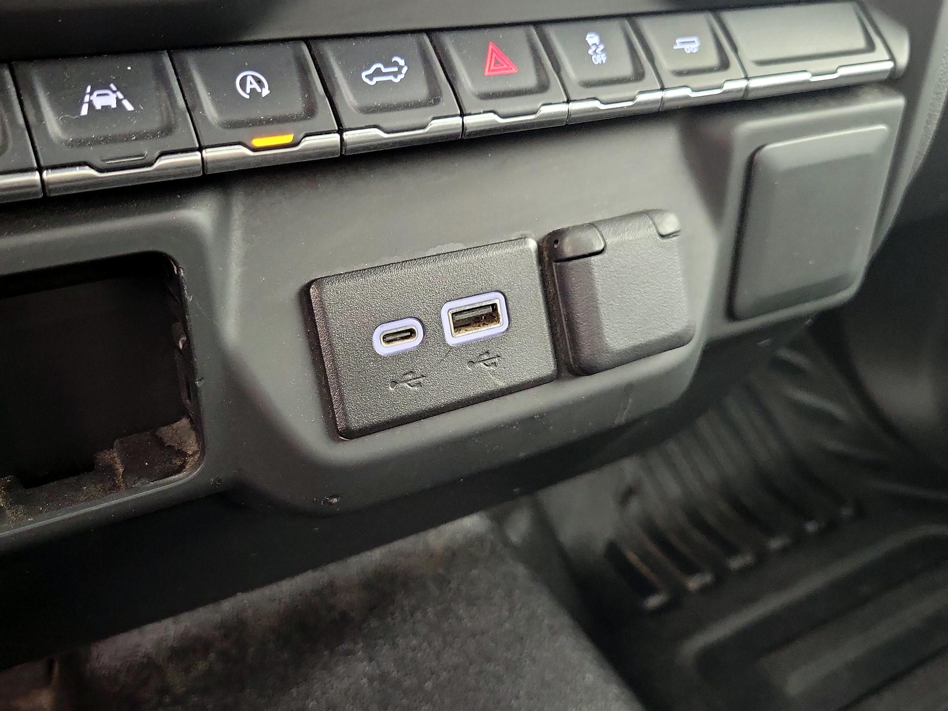 Thumbnail: 2024 Chevrolet Silverado 1500 - 18