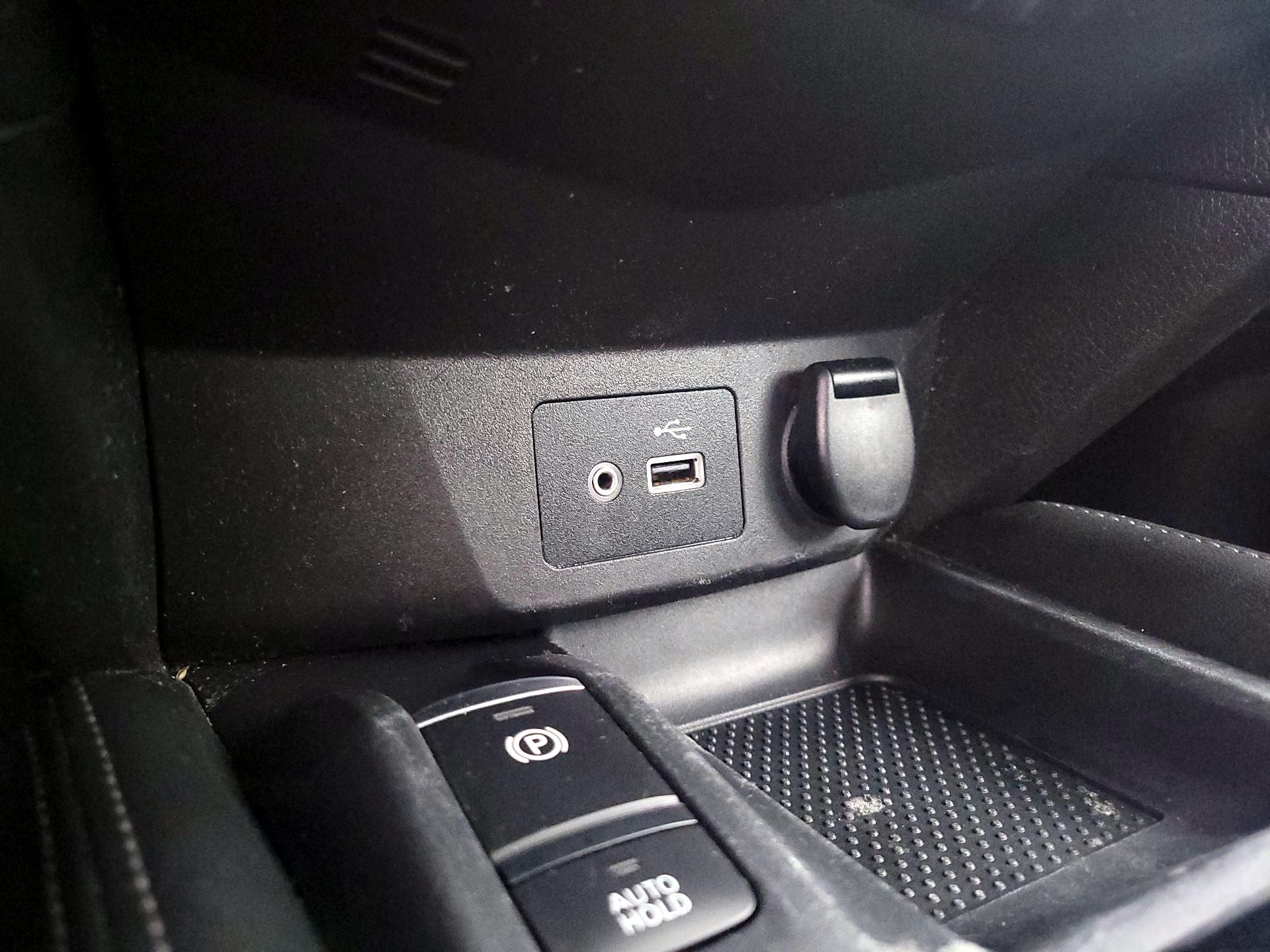 Thumbnail: 2020 Nissan Rogue Sport - 18