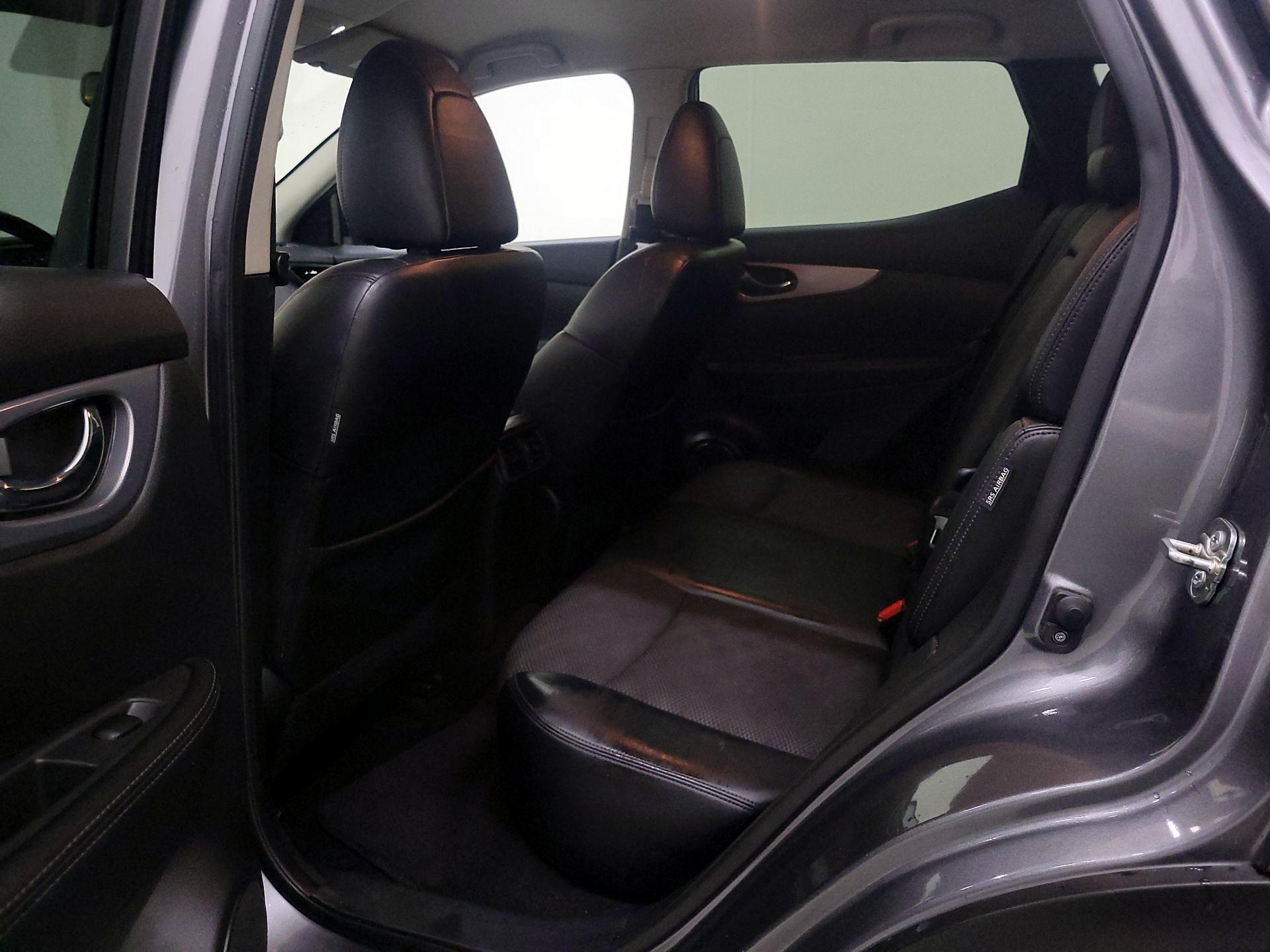 Thumbnail: 2020 Nissan Rogue Sport - 19