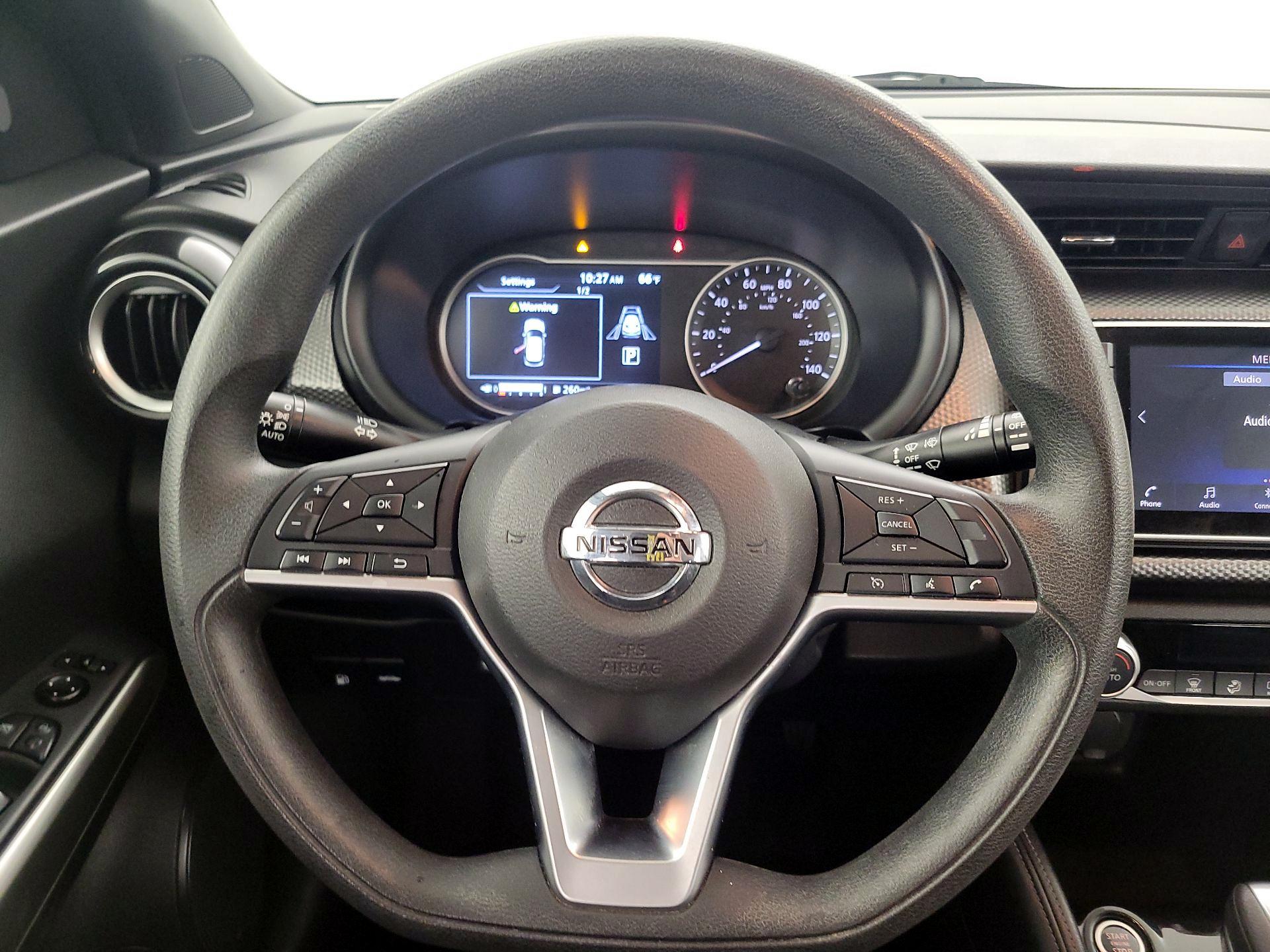 Thumbnail: 2020 Nissan Kicks - 10