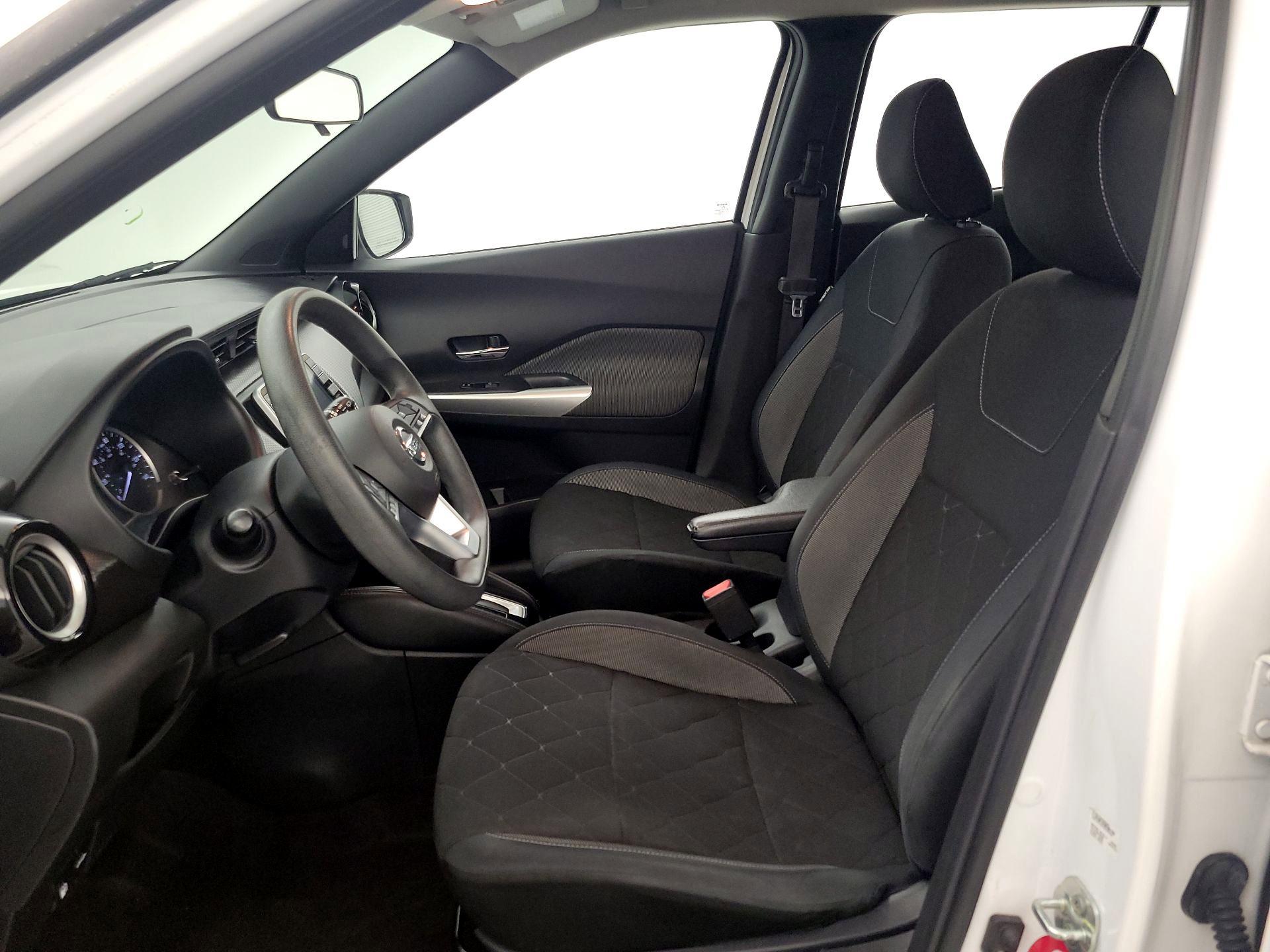 Thumbnail: 2020 Nissan Kicks - 11