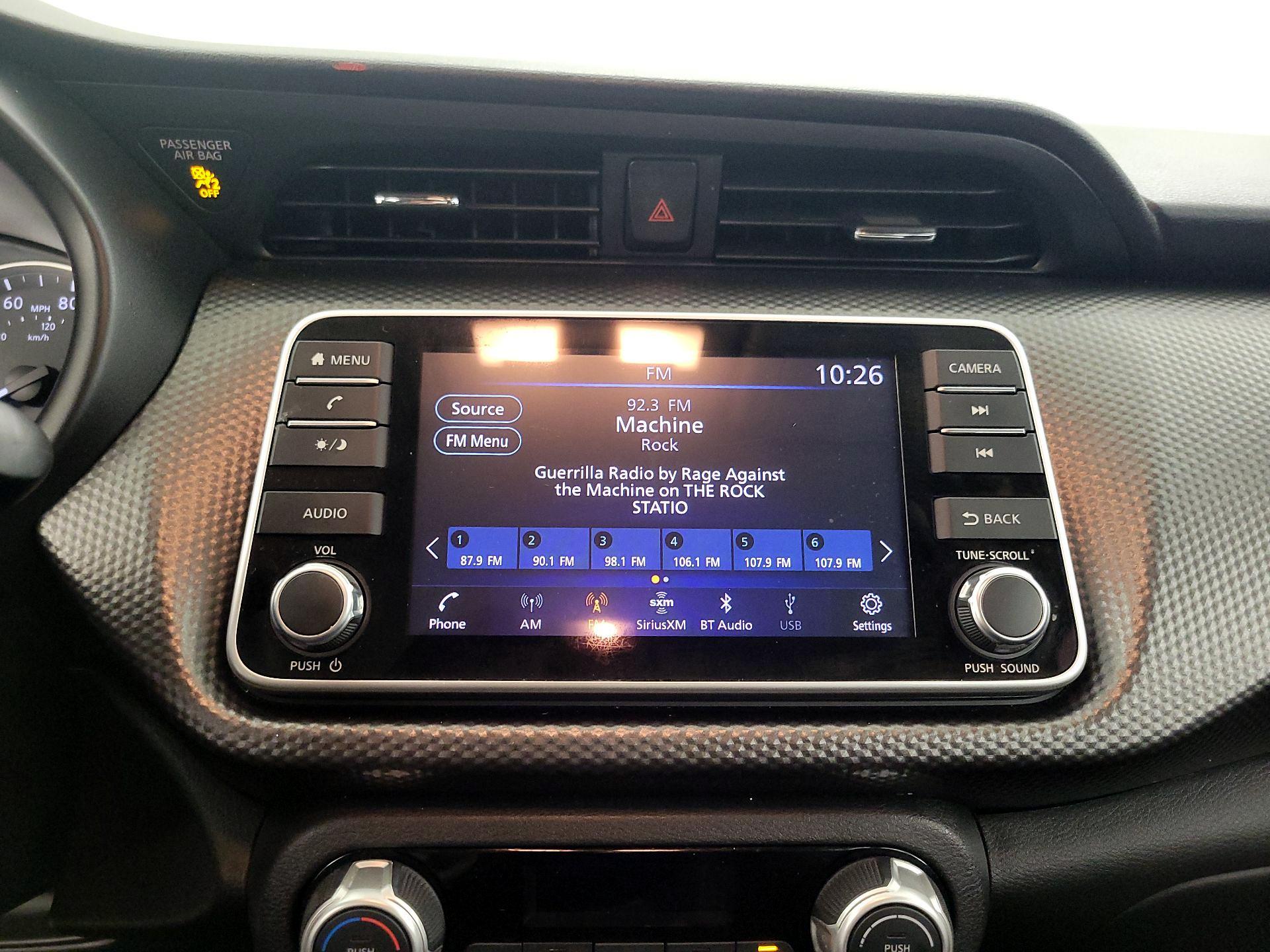 Thumbnail: 2020 Nissan Kicks - 15