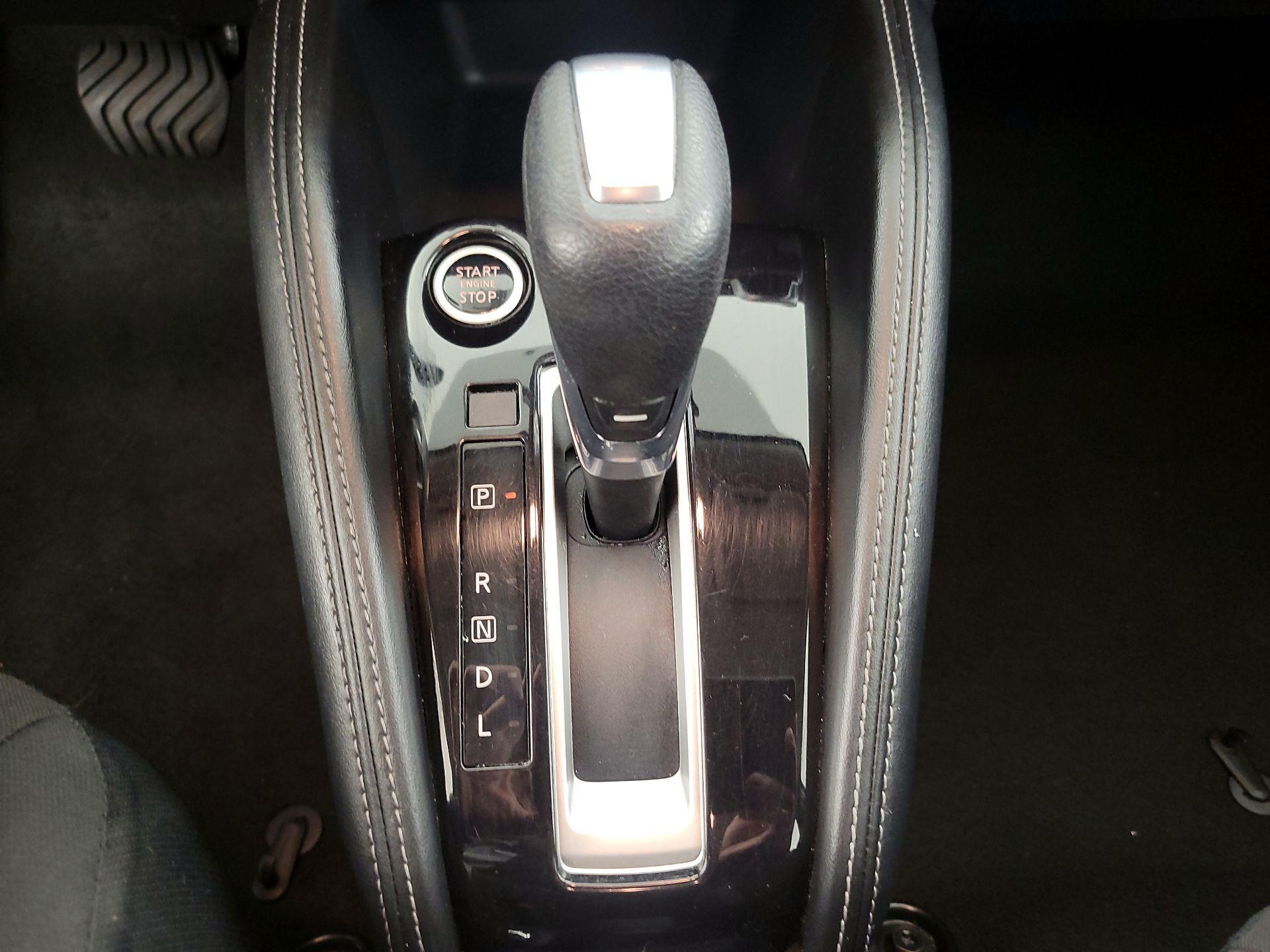 Thumbnail: 2020 Nissan Kicks - 17