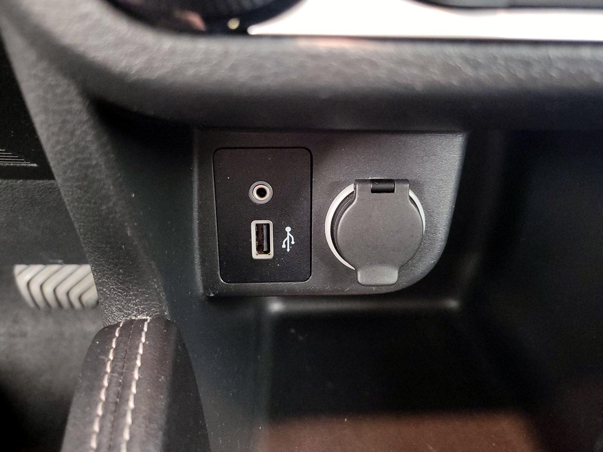 Thumbnail: 2020 Nissan Kicks - 18