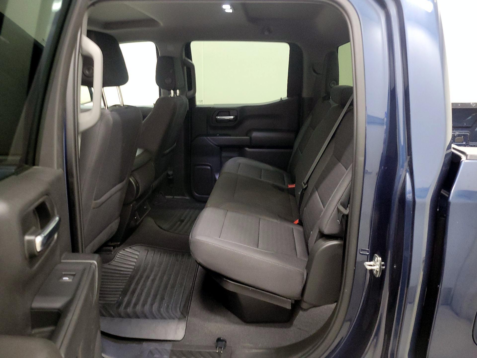 Thumbnail: 2022 Chevrolet Silverado 1500 - 19