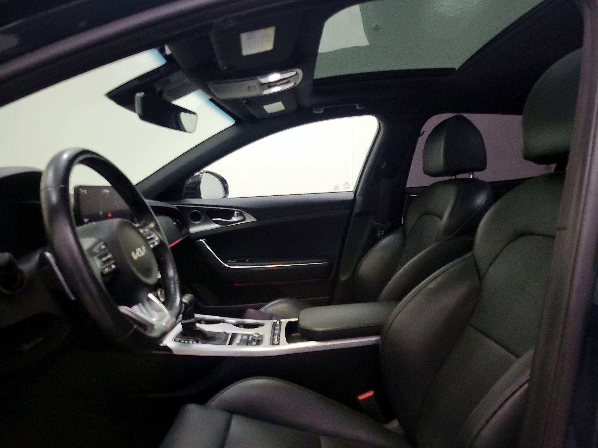 Thumbnail: 2022 Kia Stinger - 20