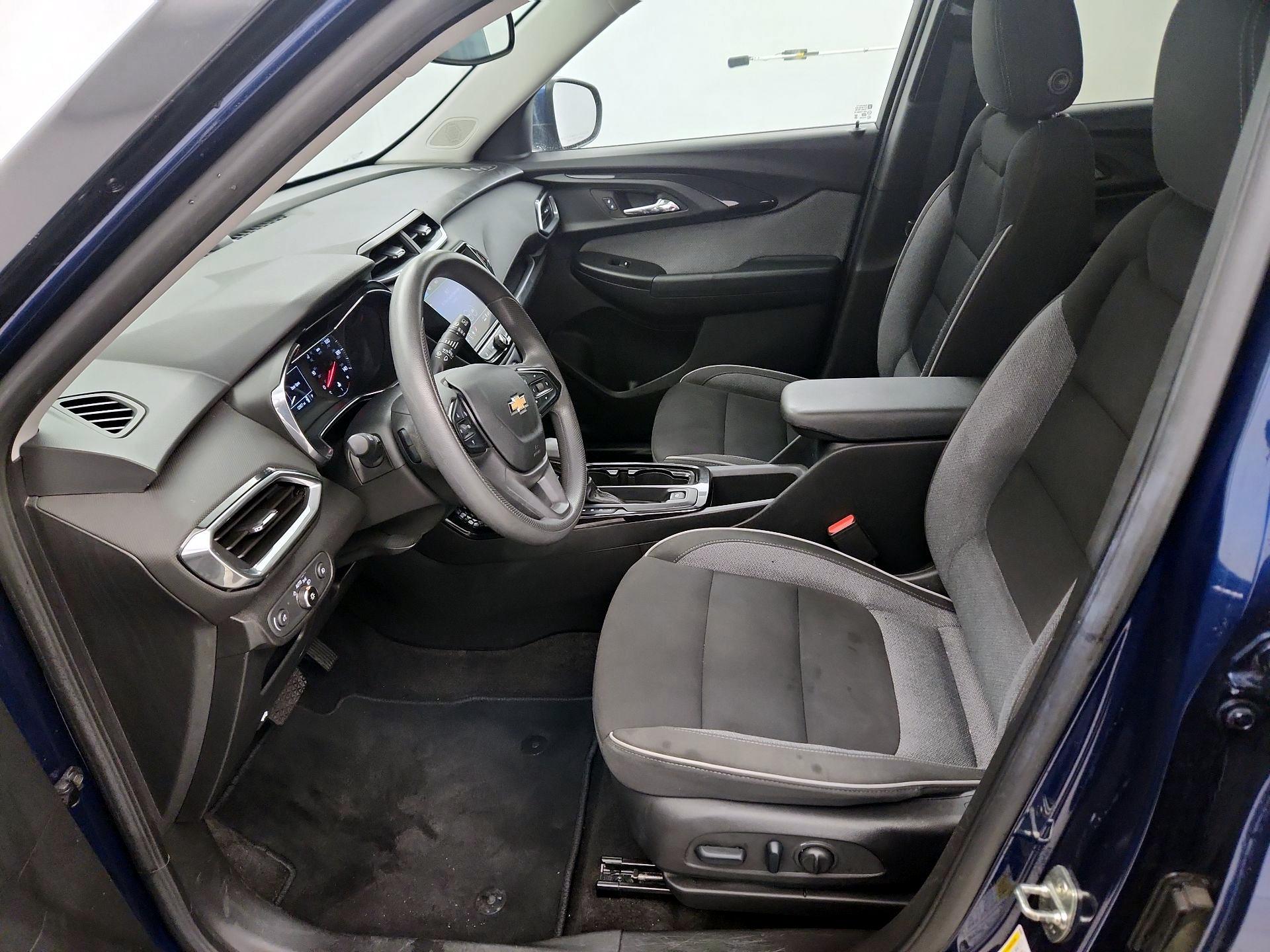 Thumbnail: 2023 Chevrolet TrailBlazer - 11