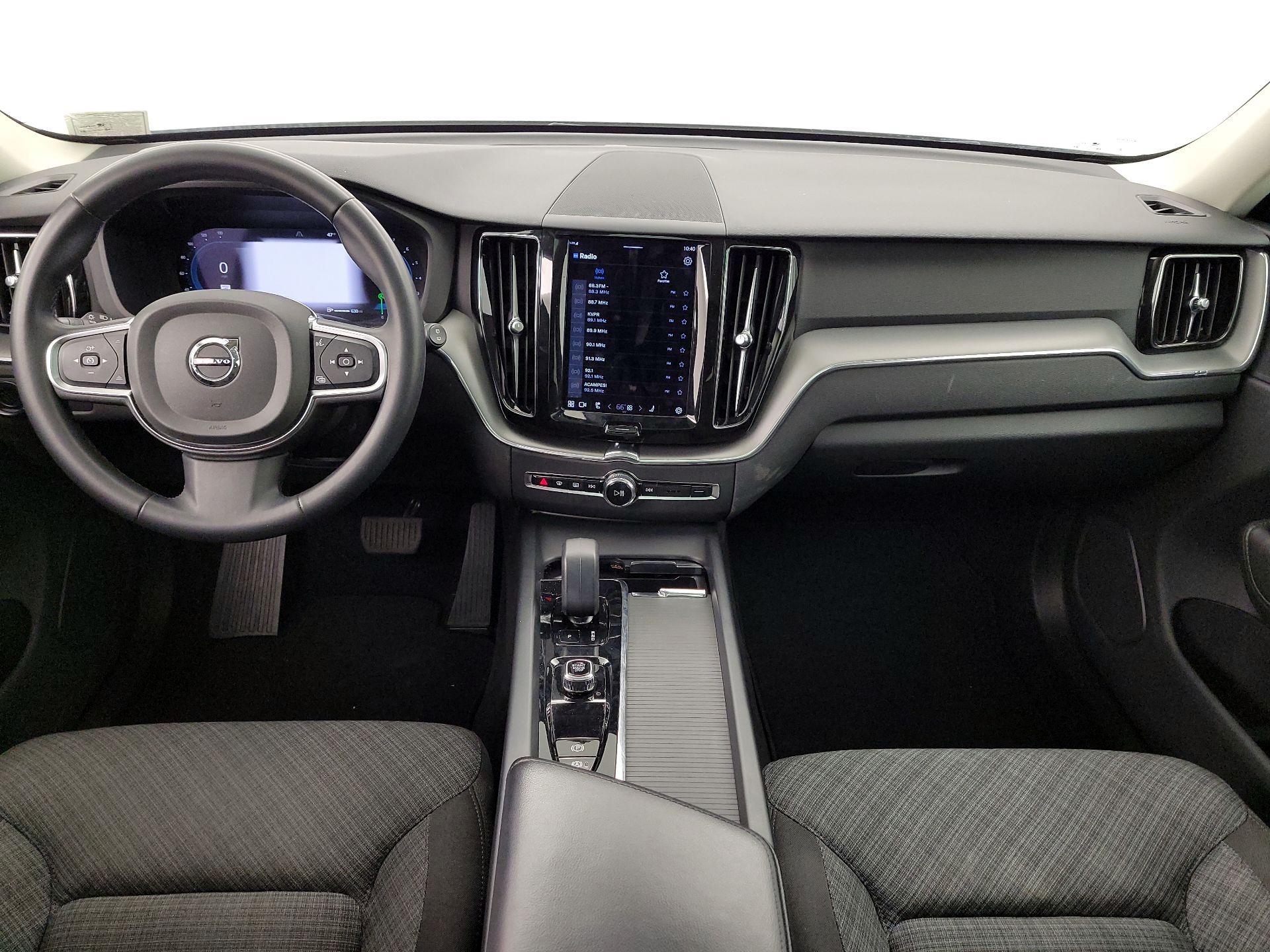 Thumbnail: 2023 Volvo XC60 - 9