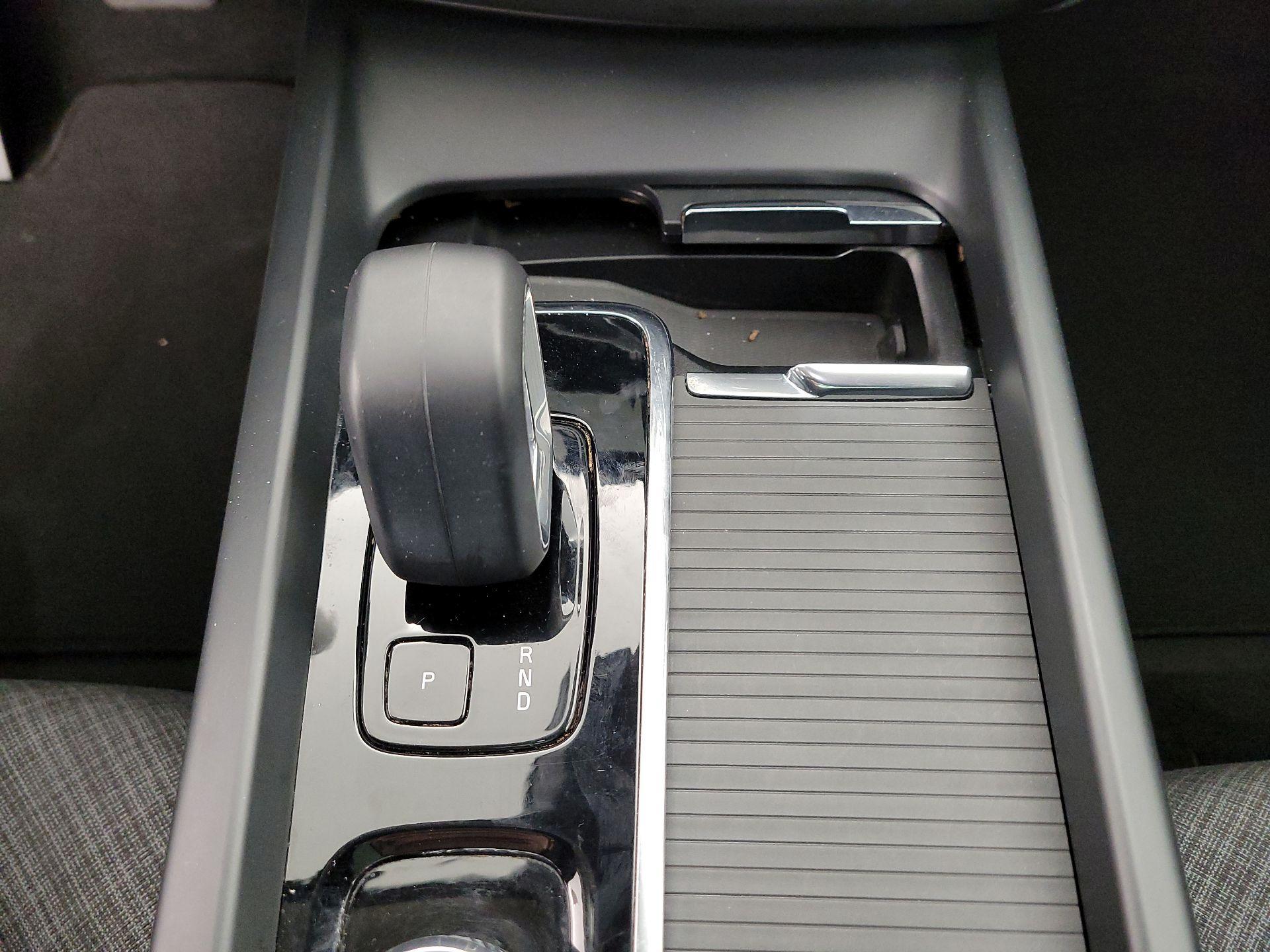 Thumbnail: 2023 Volvo XC60 - 17