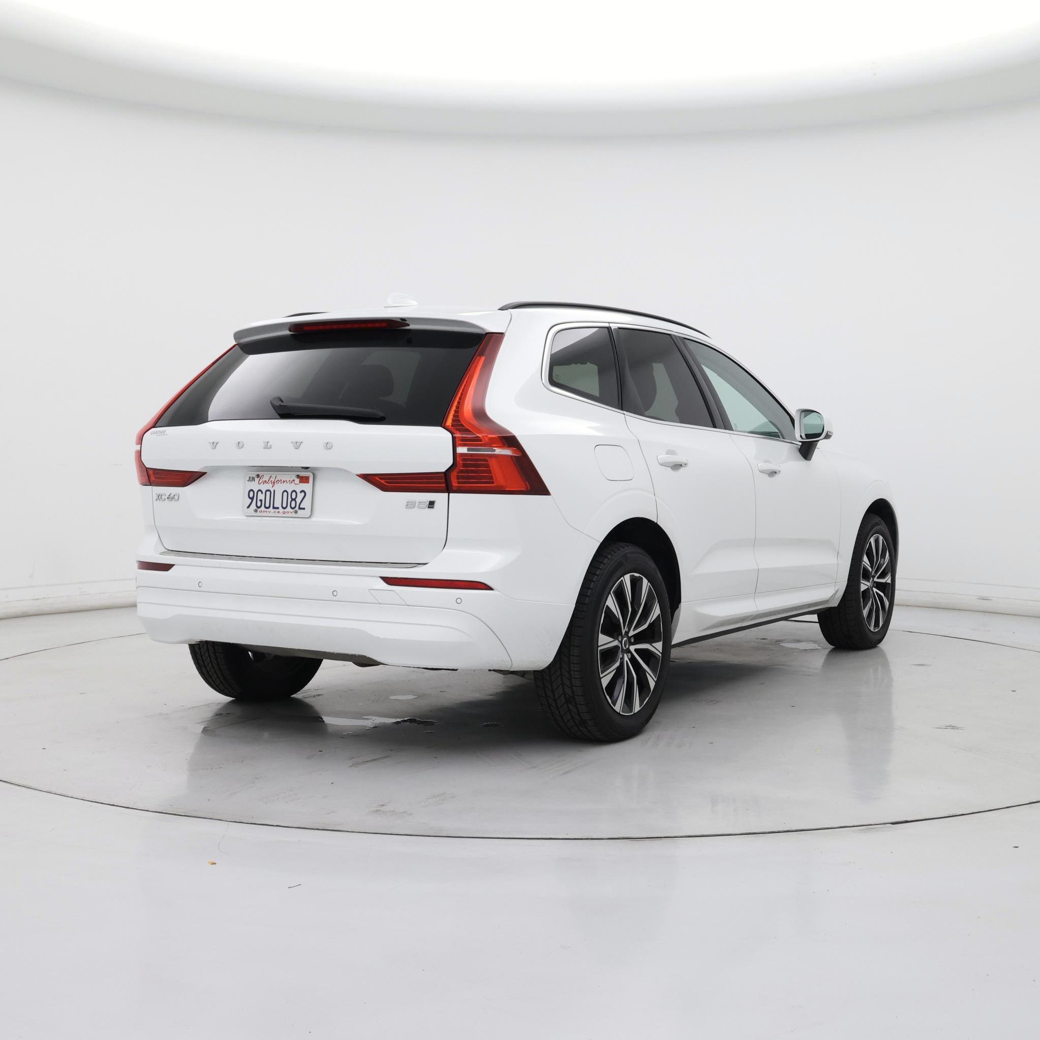 Thumbnail: 2023 Volvo XC60 - 8