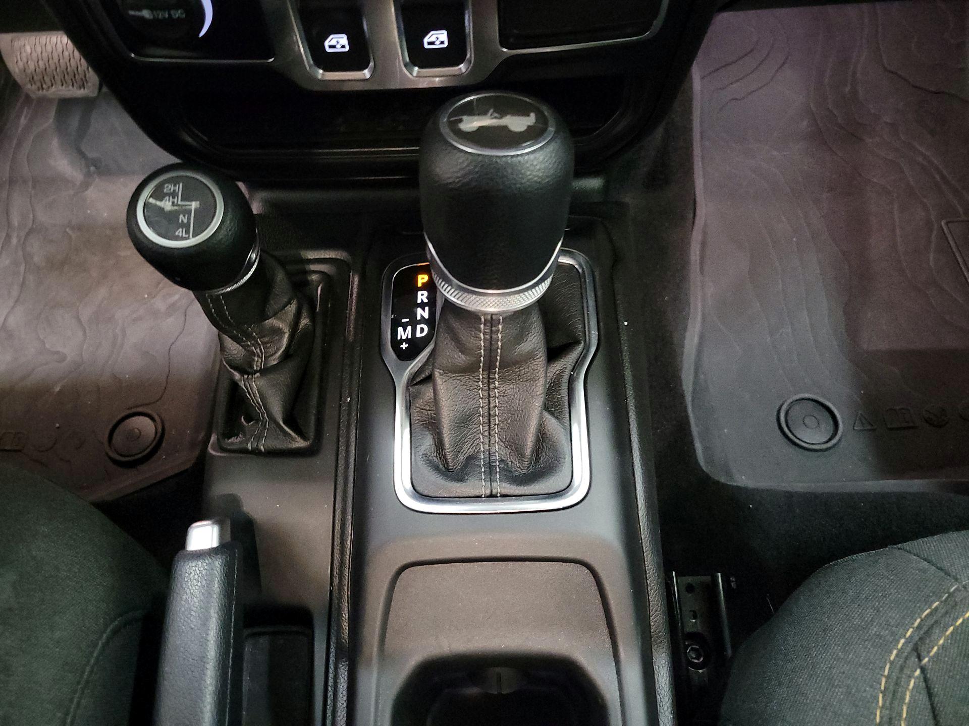 Thumbnail: 2024 Jeep Wrangler - 17