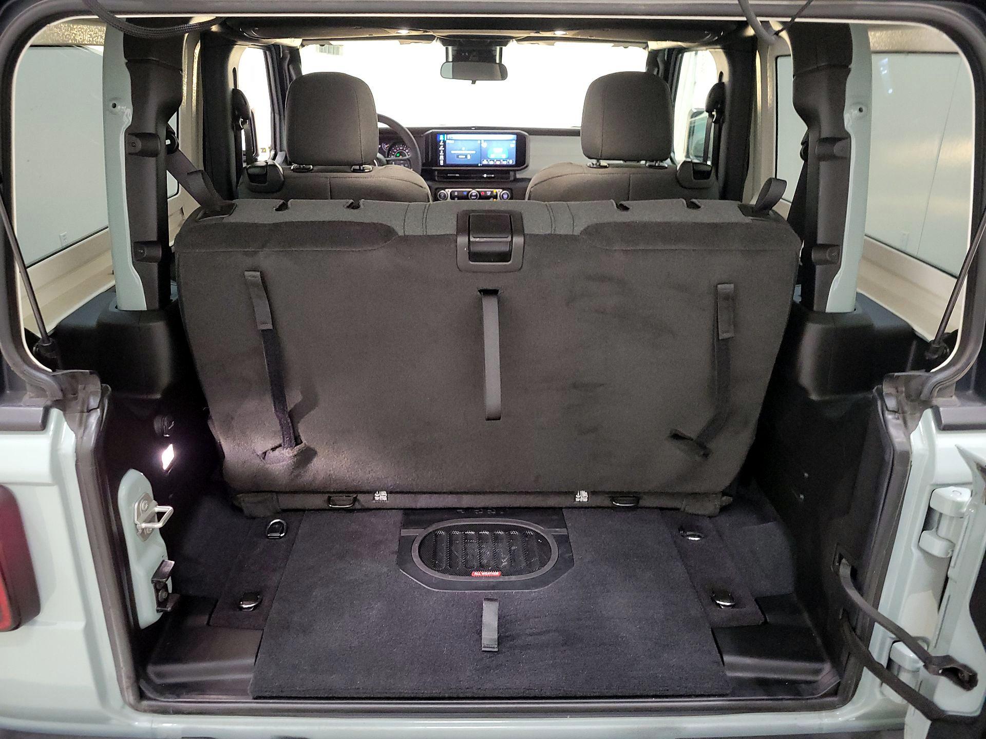 Thumbnail: 2024 Jeep Wrangler - 20