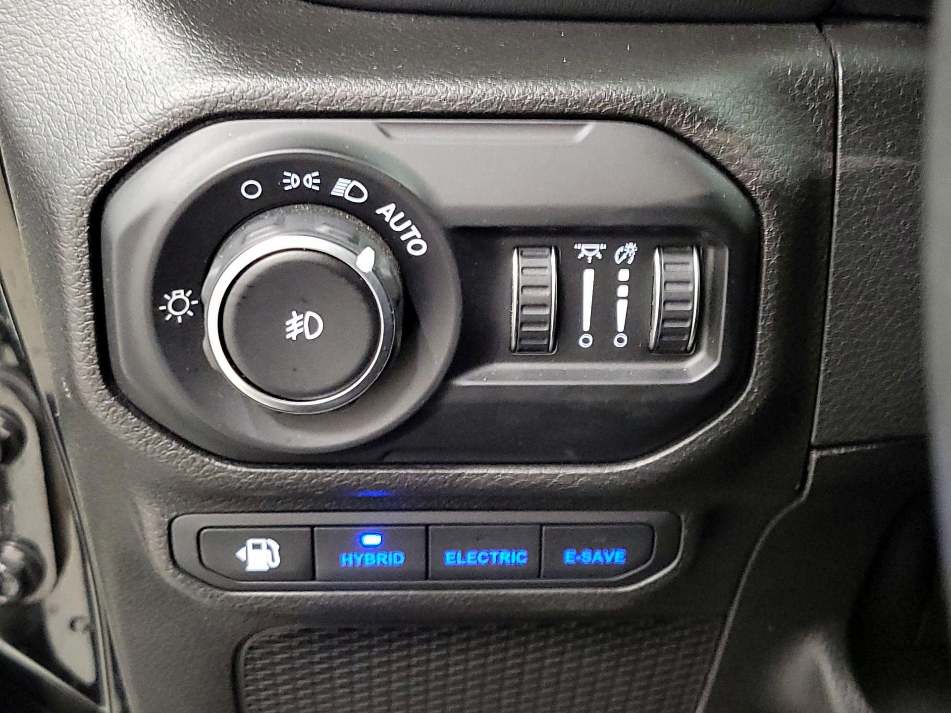 Thumbnail: 2021 Jeep Wrangler - 13