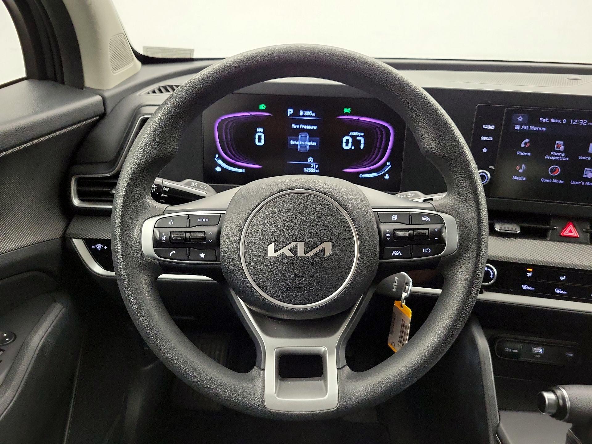 Thumbnail: 2023 Kia Sportage - 10