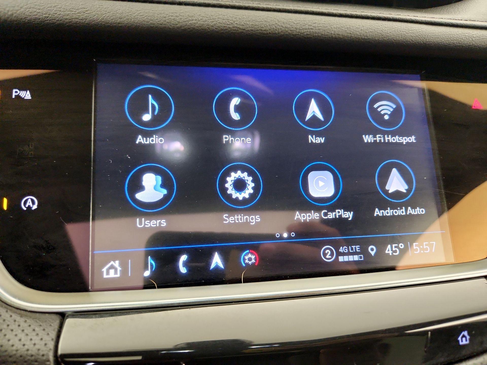 Thumbnail: 2023 Cadillac XT5 - 16