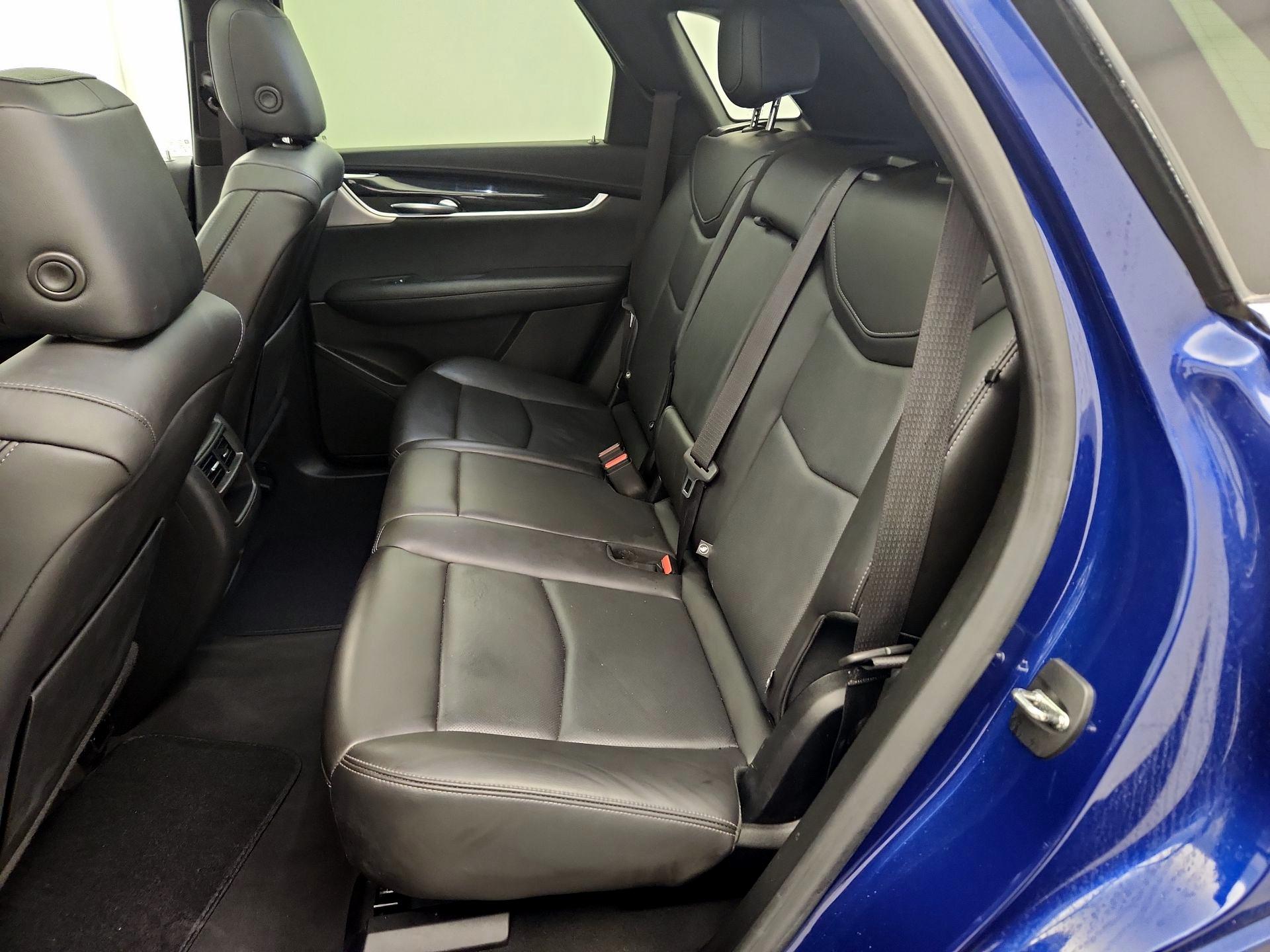 Thumbnail: 2023 Cadillac XT5 - 20