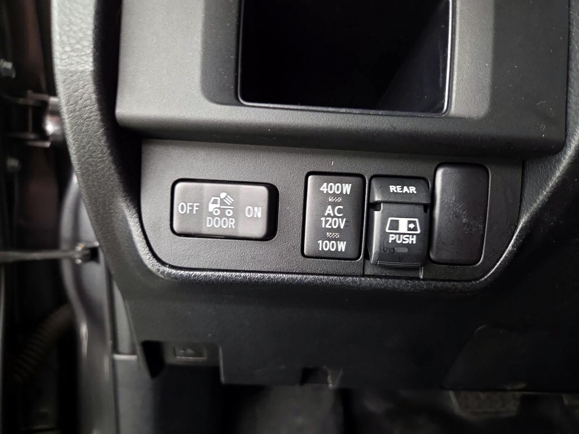 Thumbnail: 2017 Toyota Tacoma - 13