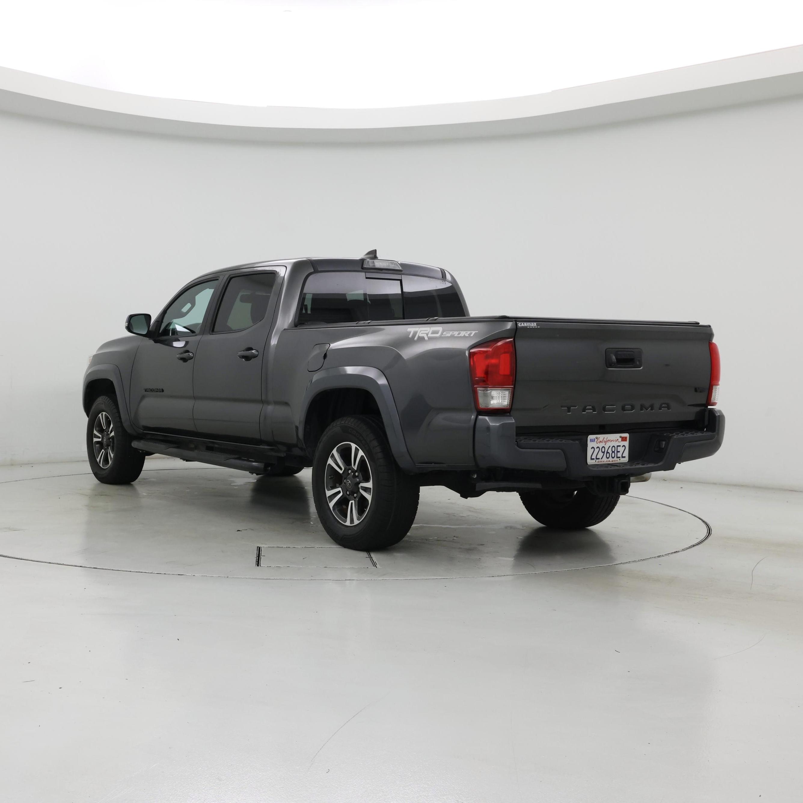 Thumbnail: 2017 Toyota Tacoma - 2