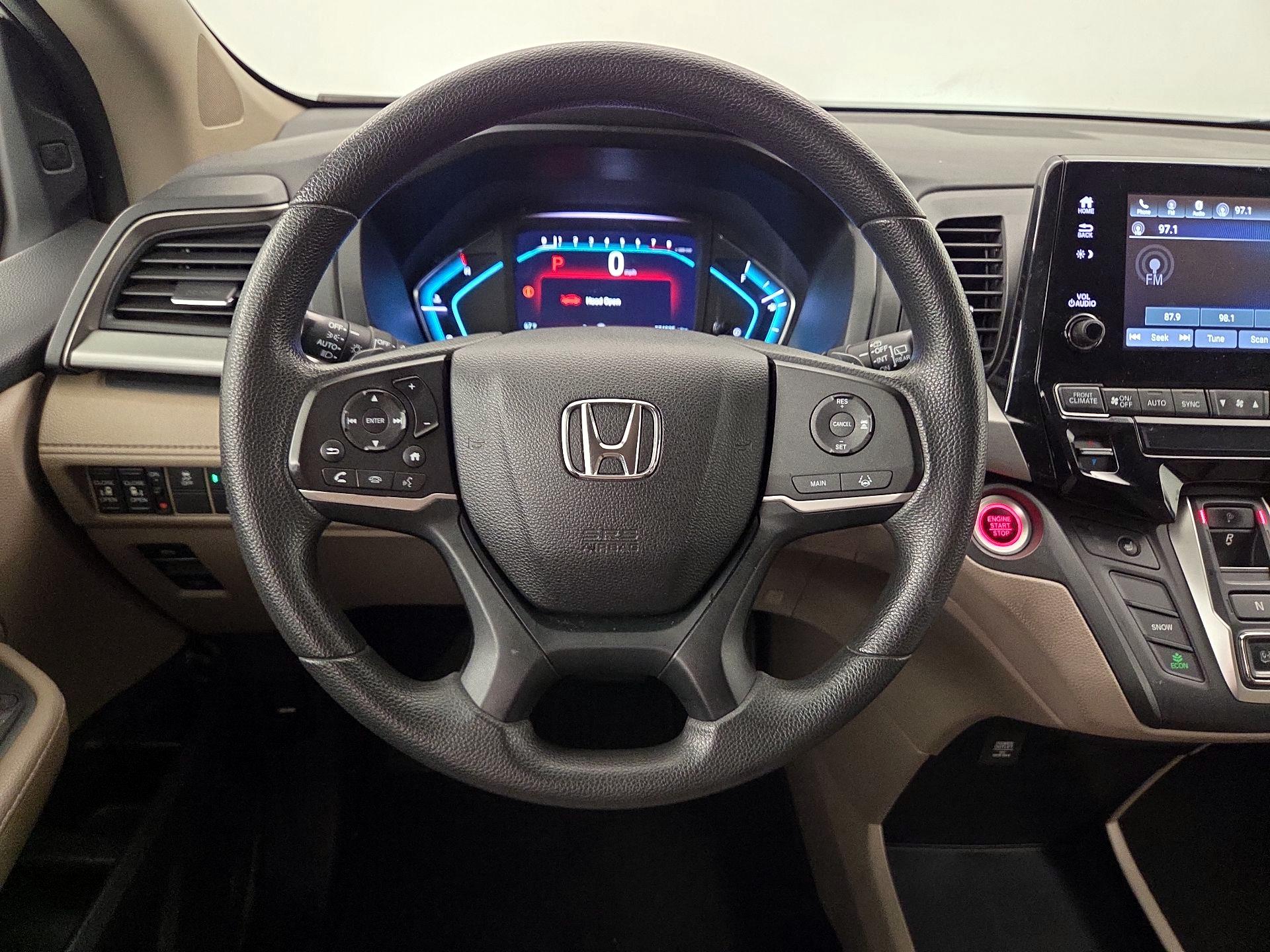 Thumbnail: 2018 Honda Odyssey - 10