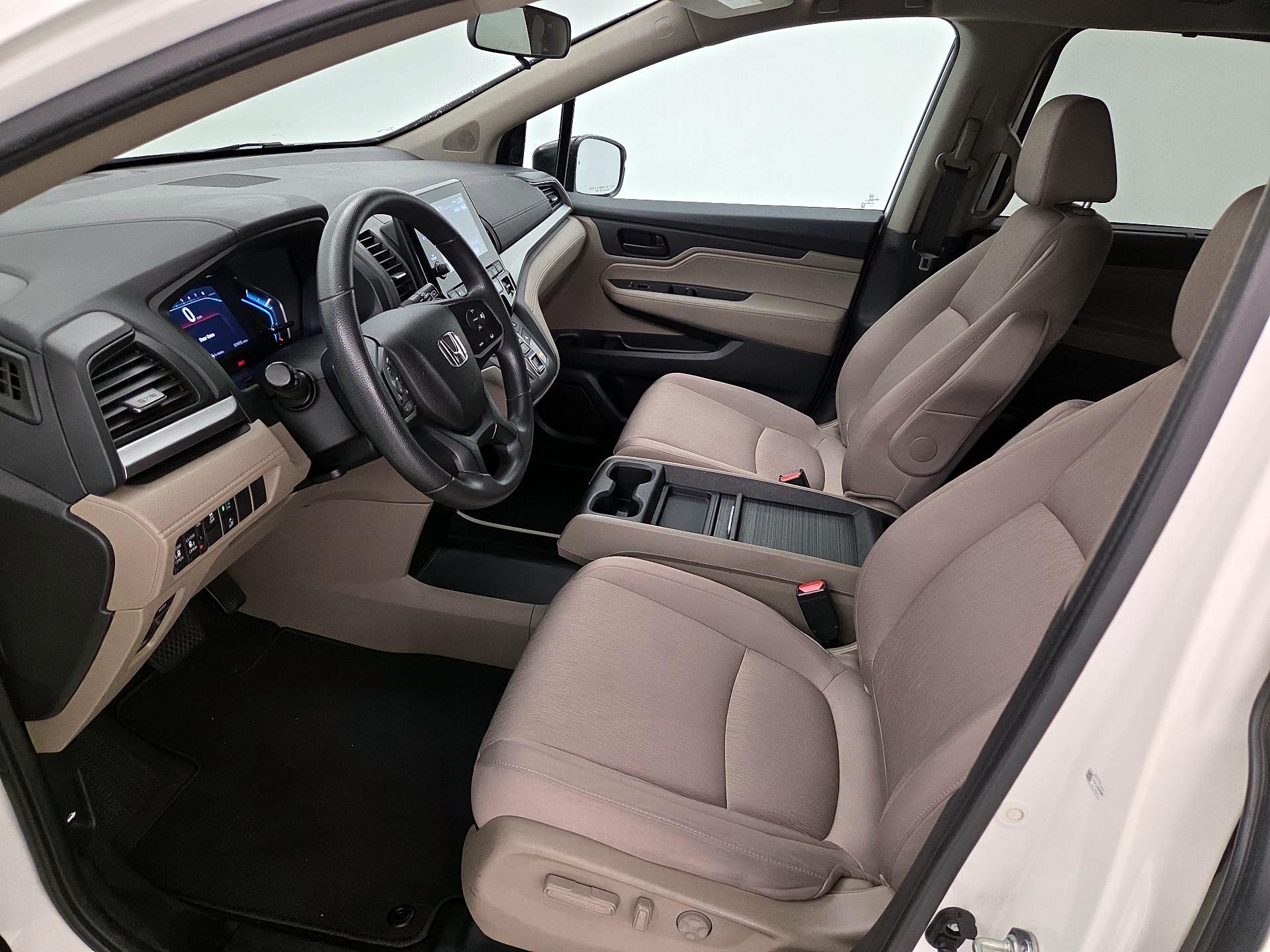 Thumbnail: 2018 Honda Odyssey - 11