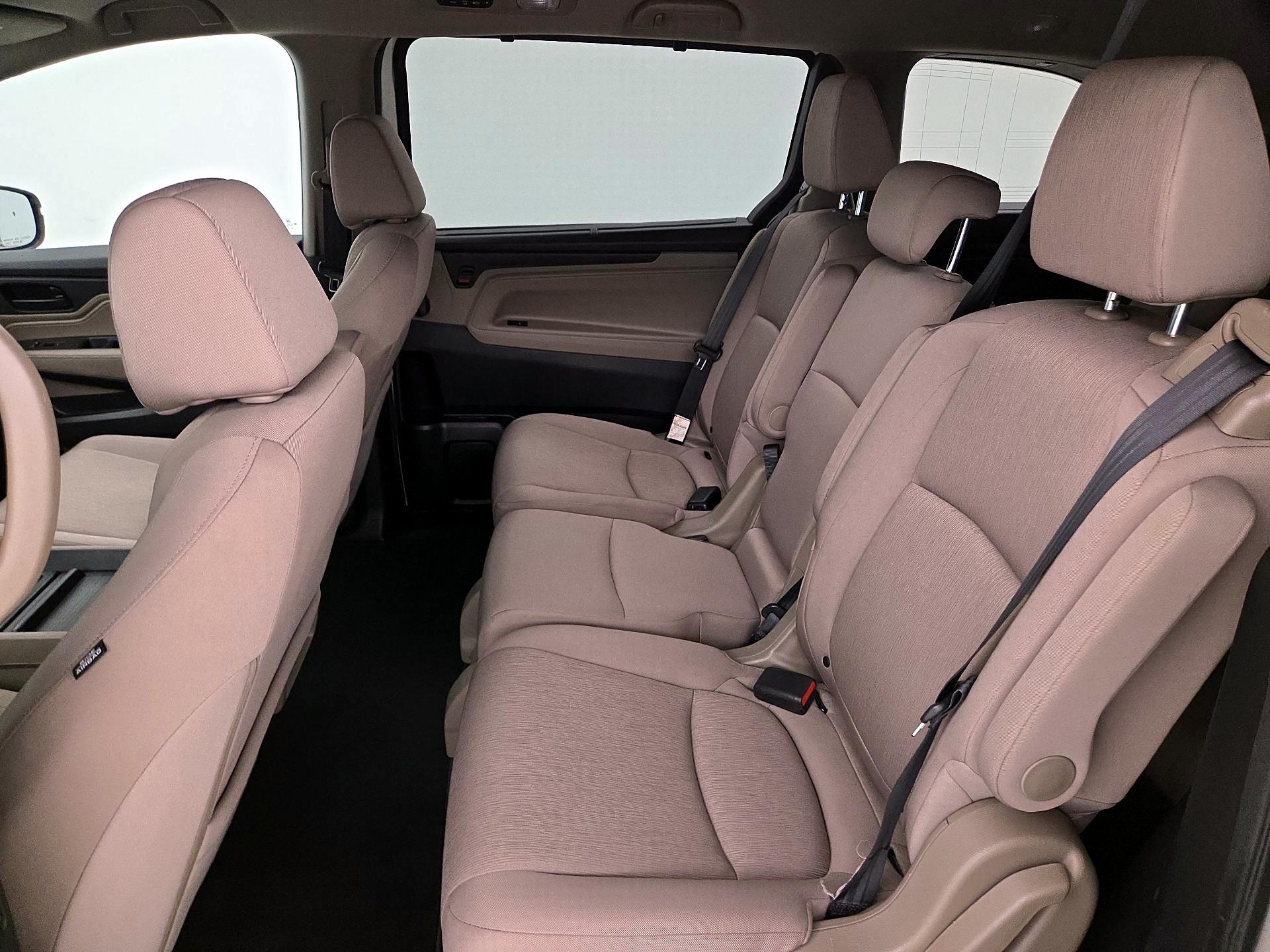 Thumbnail: 2018 Honda Odyssey - 19