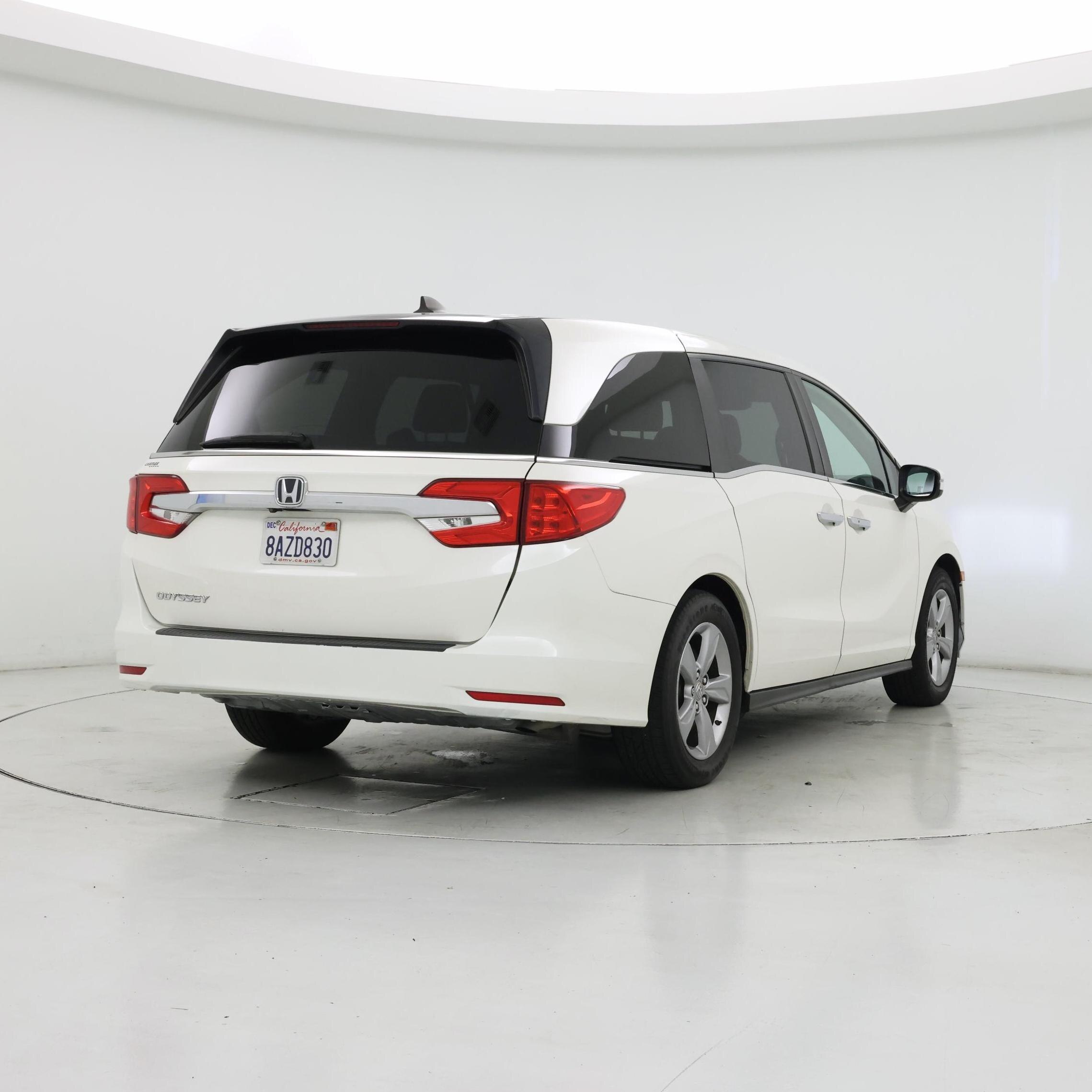 Thumbnail: 2018 Honda Odyssey - 8