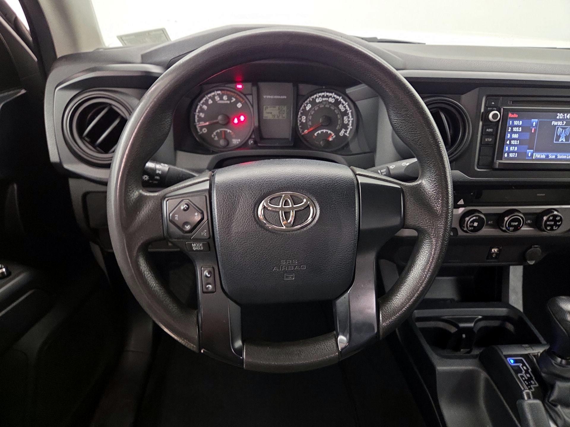 Thumbnail: 2017 Toyota Tacoma - 10