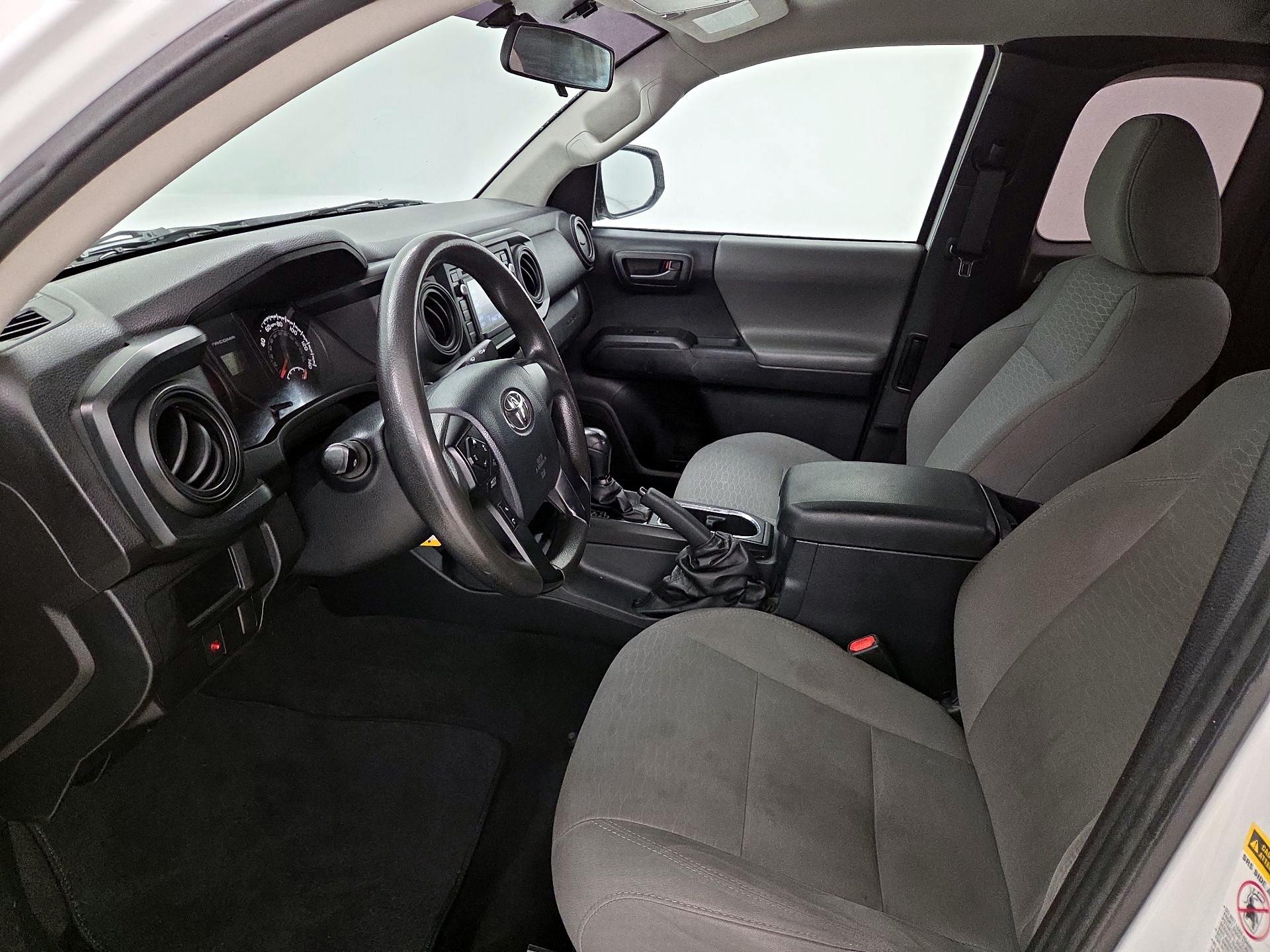 Thumbnail: 2017 Toyota Tacoma - 11