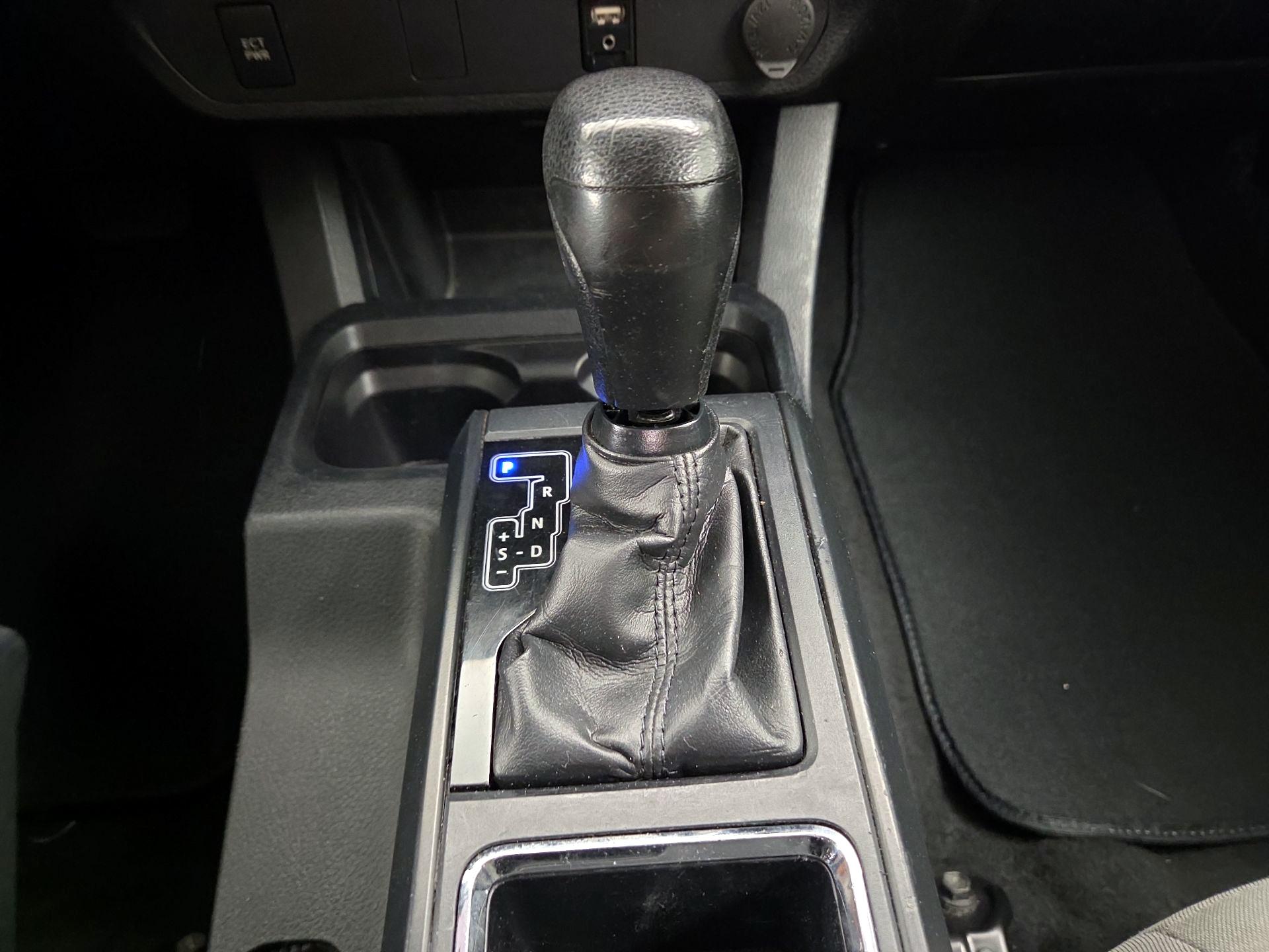 Thumbnail: 2017 Toyota Tacoma - 16