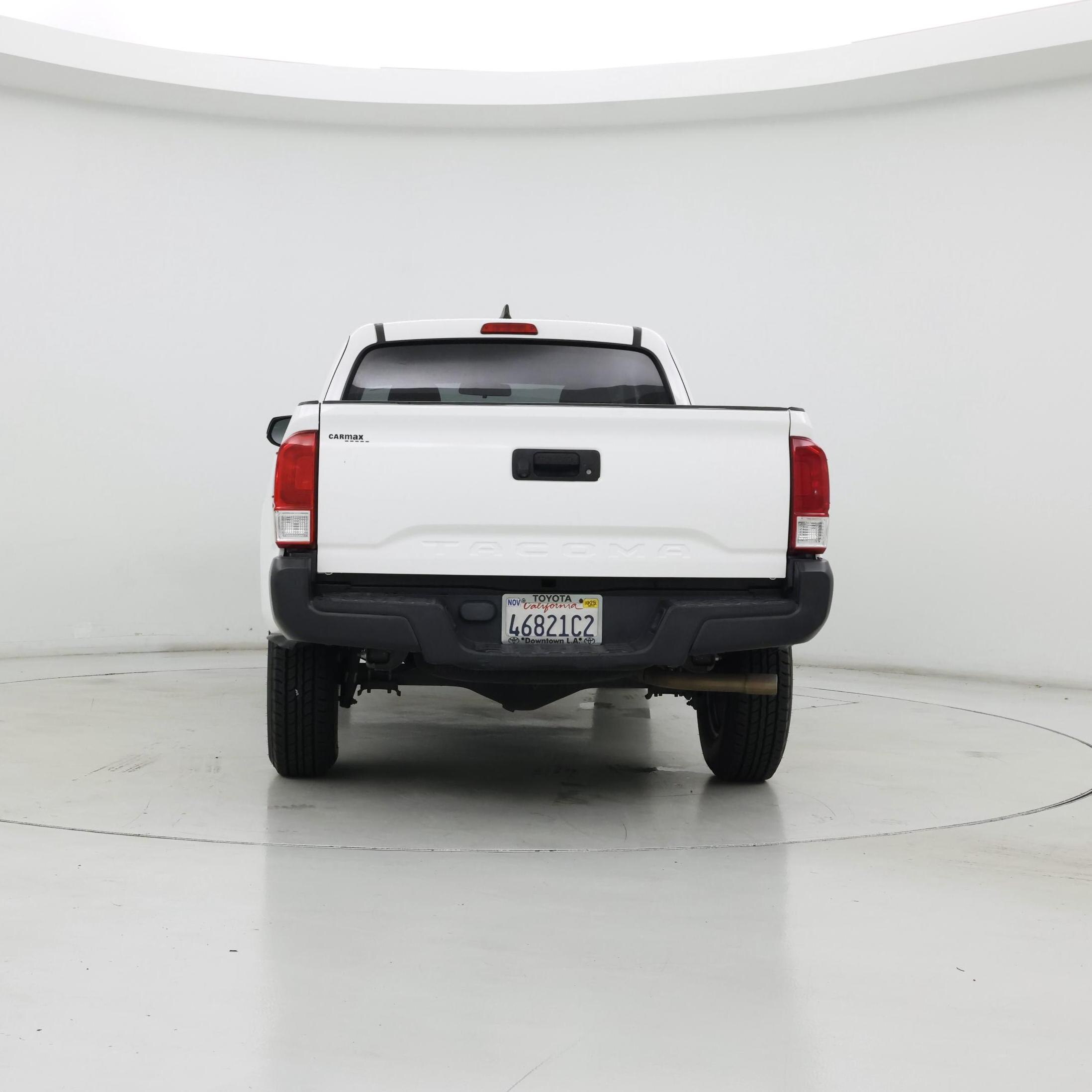 Thumbnail: 2017 Toyota Tacoma - 6