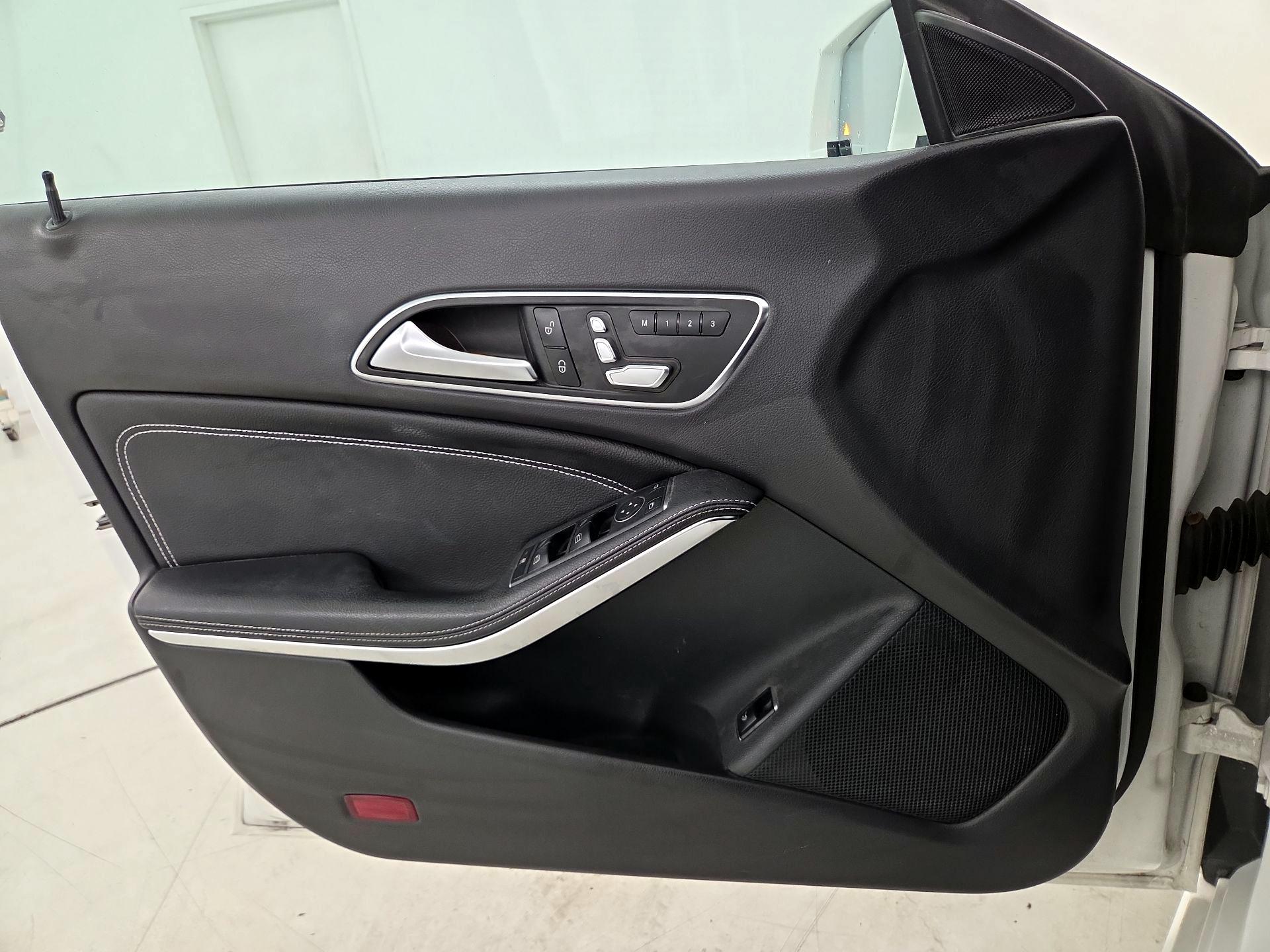 Thumbnail: 2019 Mercedes-Benz CLA - 12