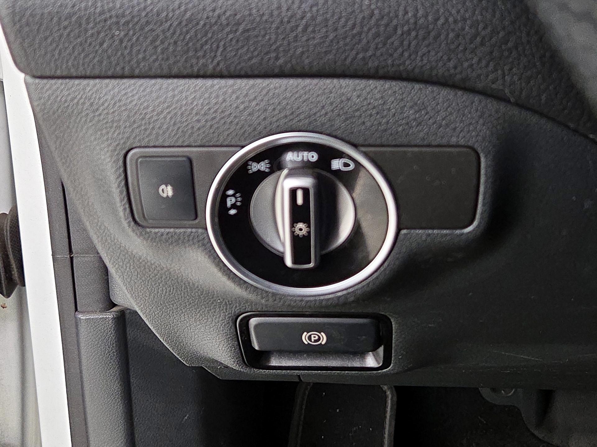 Thumbnail: 2019 Mercedes-Benz CLA - 13